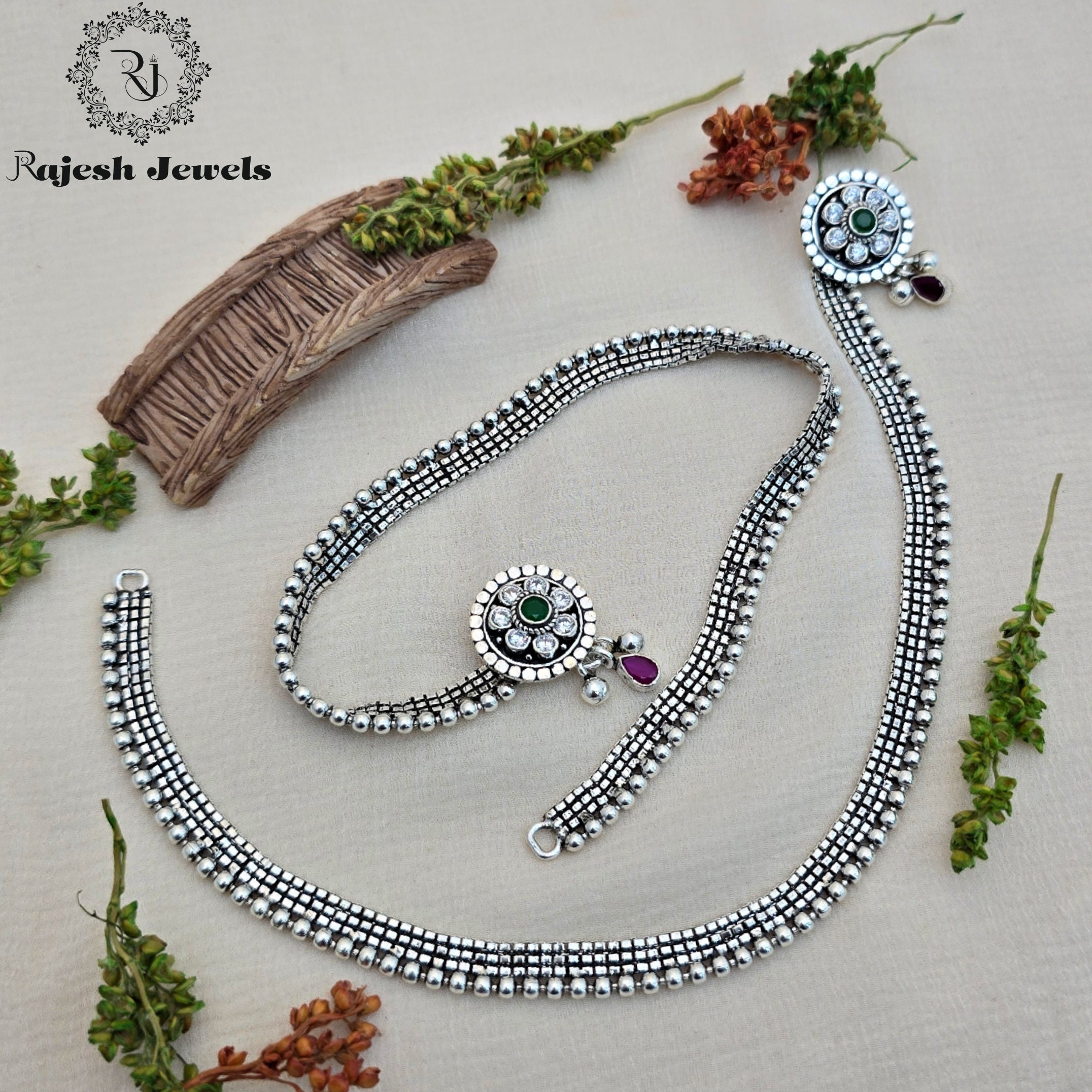Graceful 925 Silver Oxidised Anklet