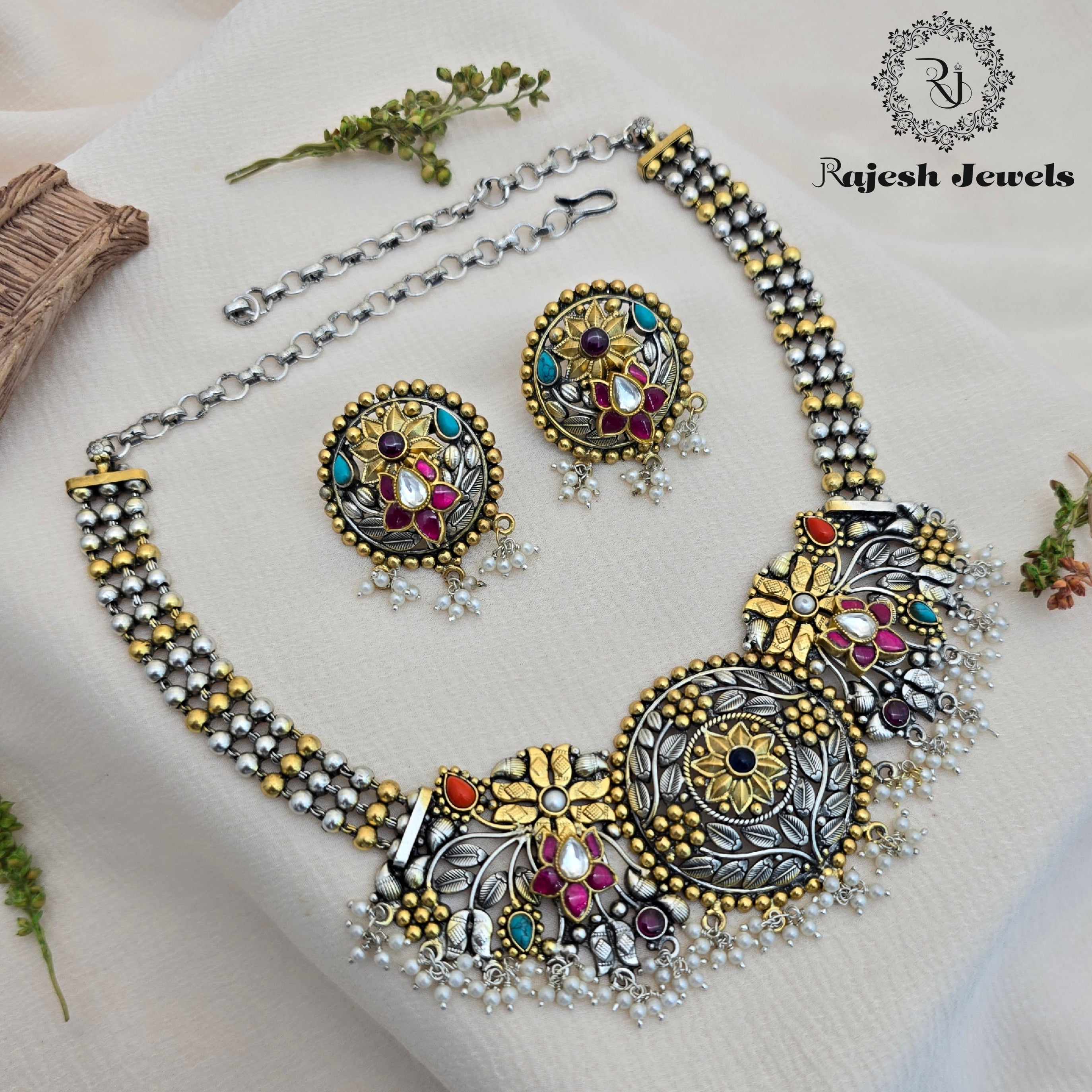 Picturesque Motifs Dual Tone Necklace