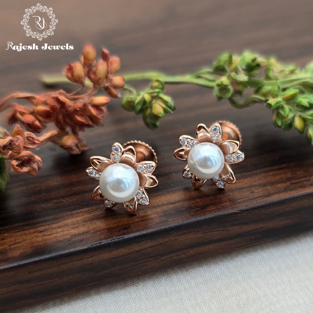 Blossomy Floral Silver Rosegold South Screw Earrings