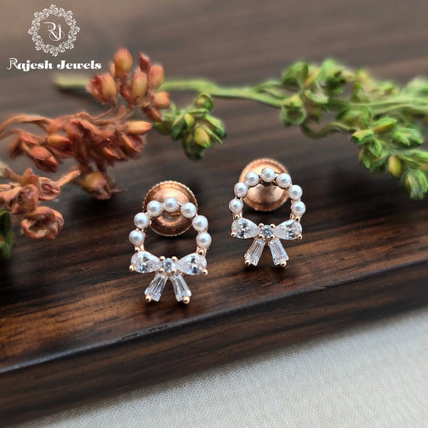 Cute Bow Silver South Screw Studs