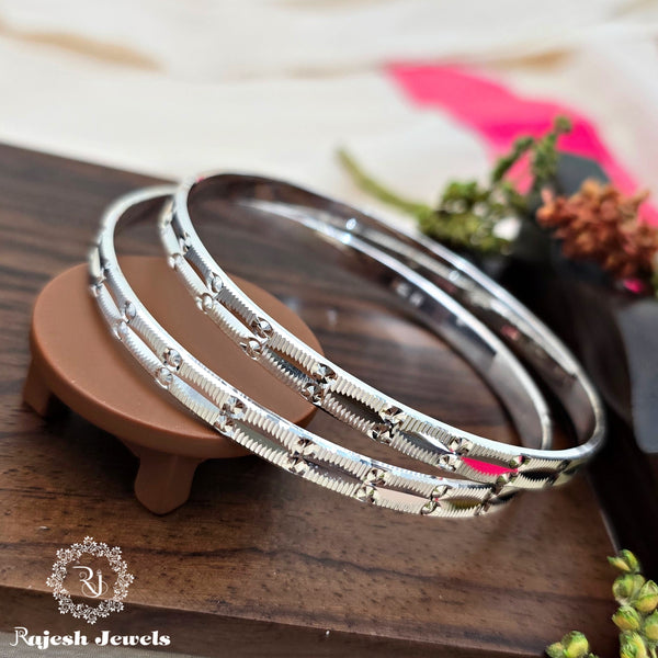 Beautiful Laser Engraving 2.8 Size Bangle