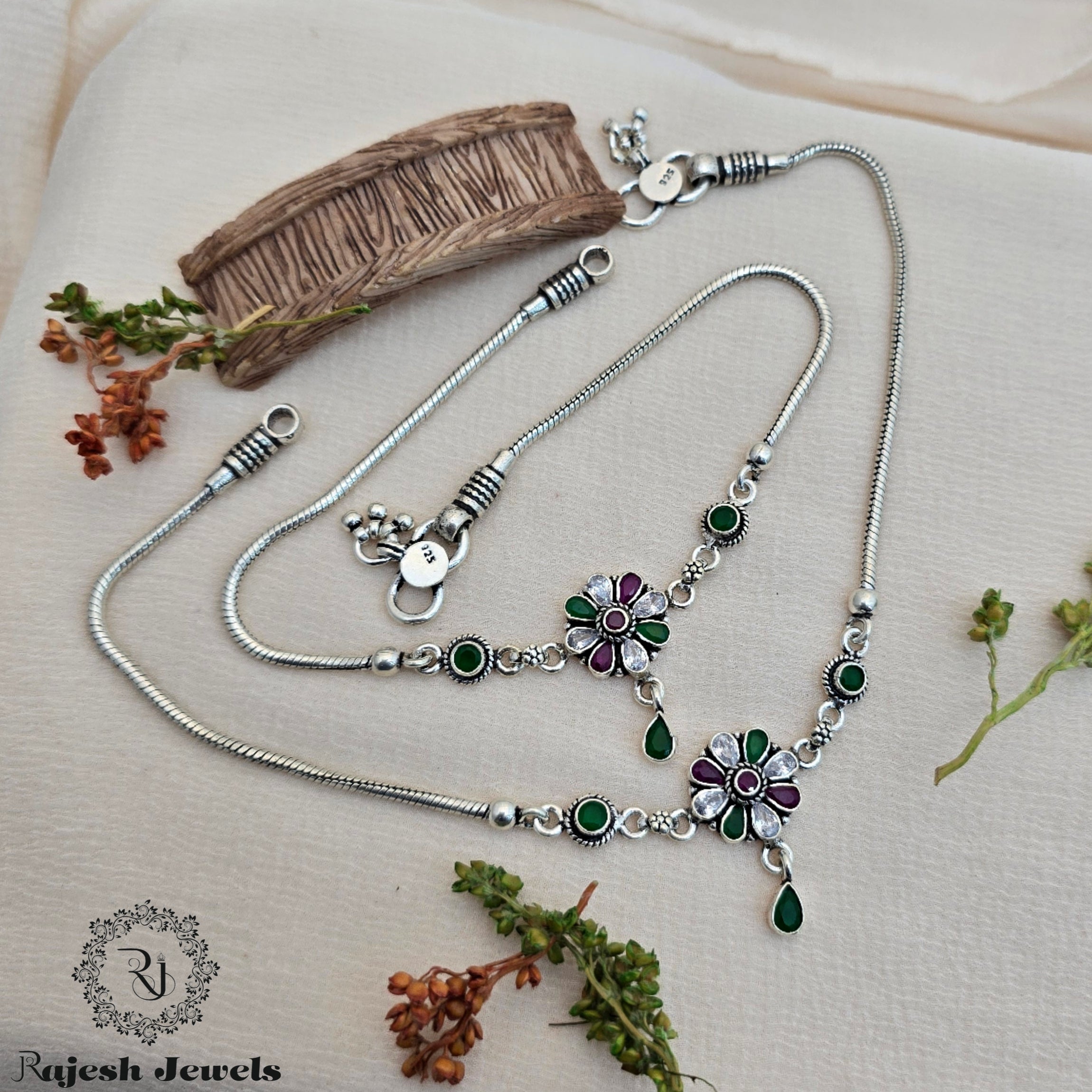 Exceptional Multicoloured Silver Cutstone Anklet