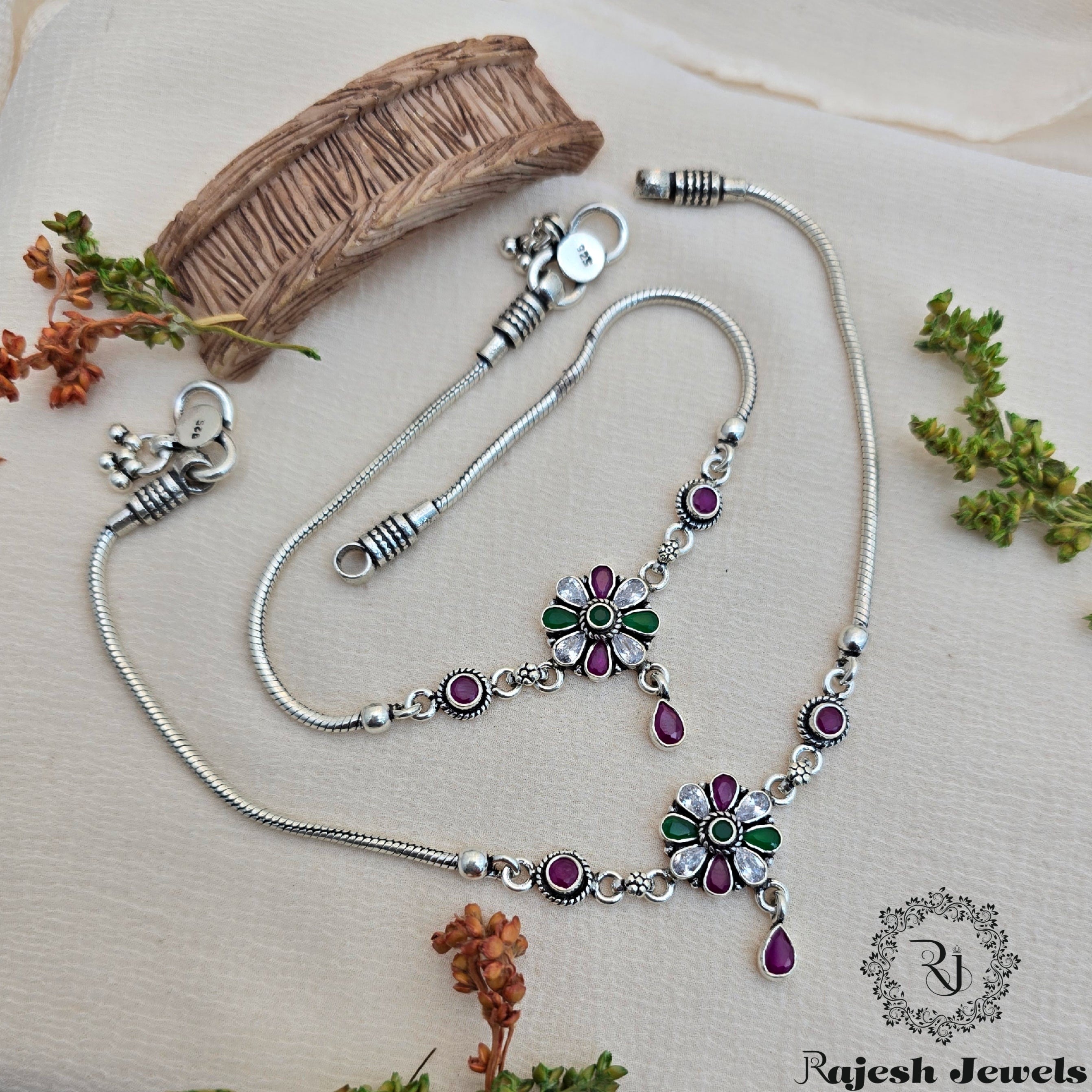 Interesting Multicoloured Silver Cutstone Anklet