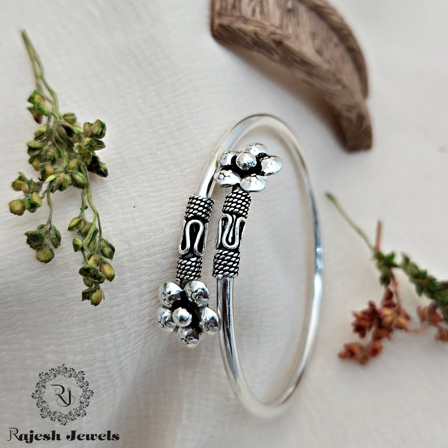 Dual Floral Oxidised Hand Kada