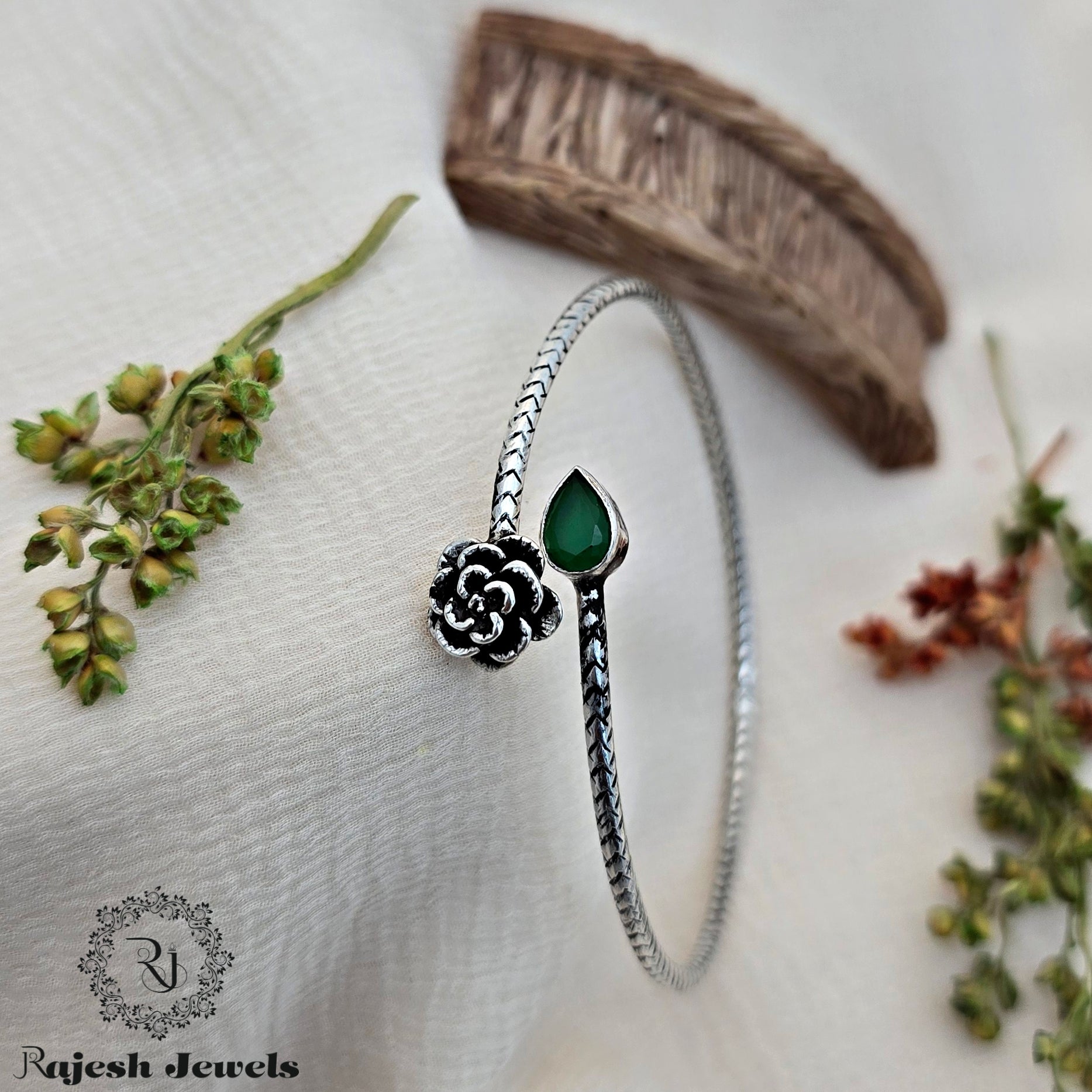 Floral Green Antique Silver Hand Kada