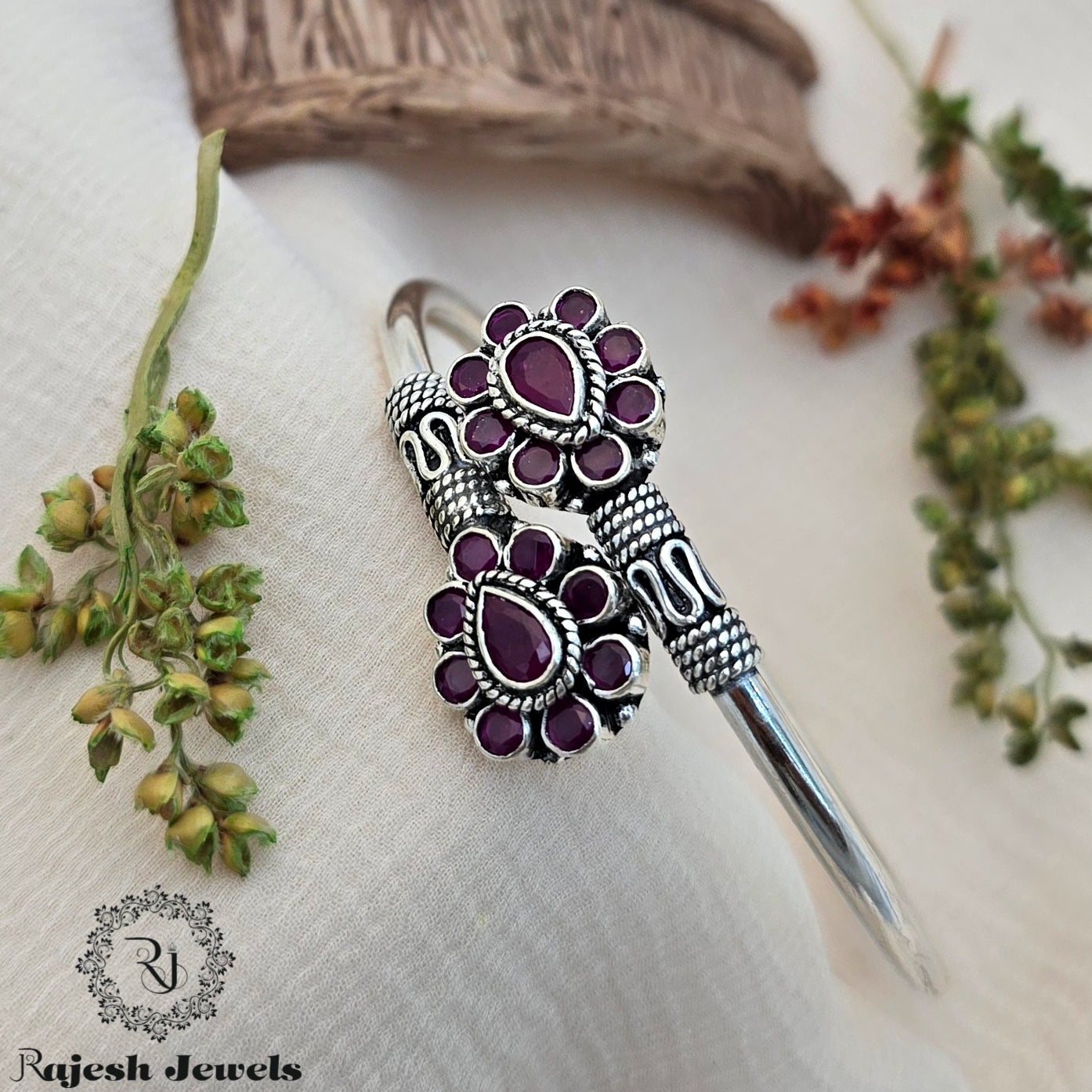 Tear Drop Radiant Silver Hand Kada