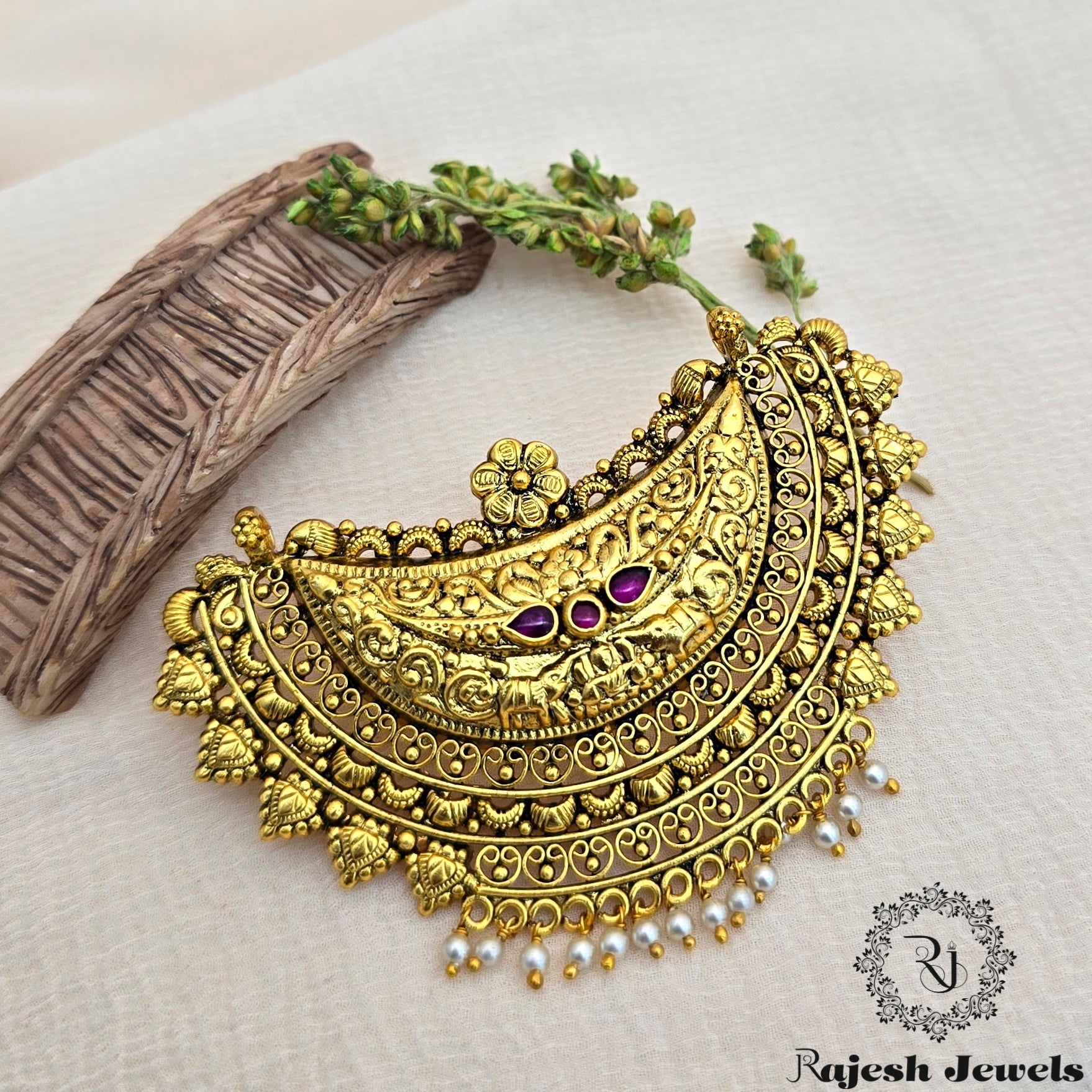 Wonderful Croogi Silver Gold Plated Pendant
