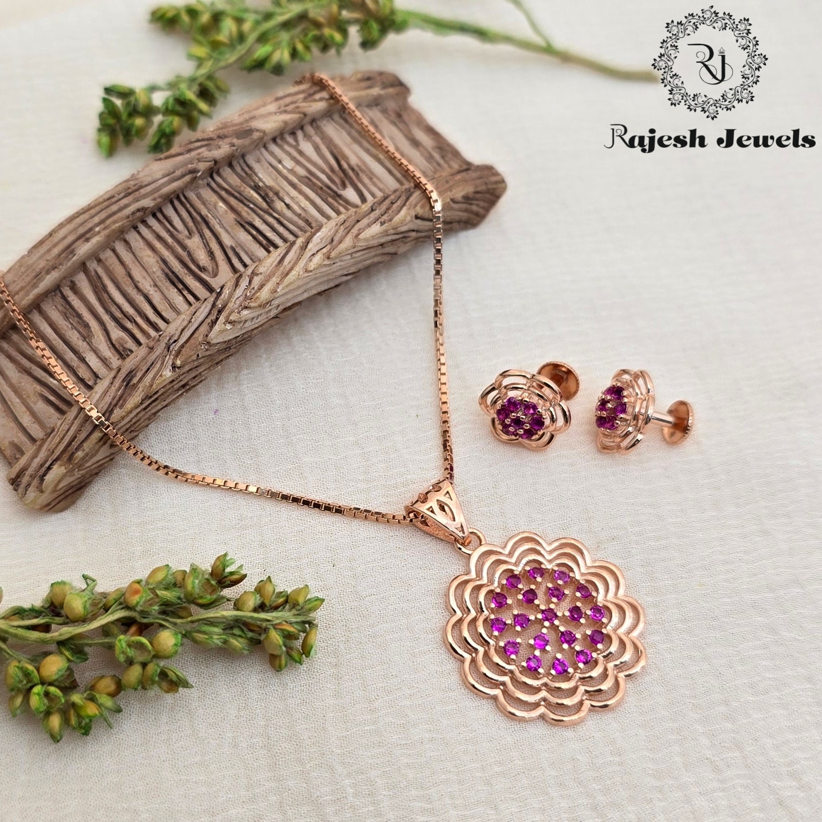 Radiant Floral Cz Rosegold Pendant Set