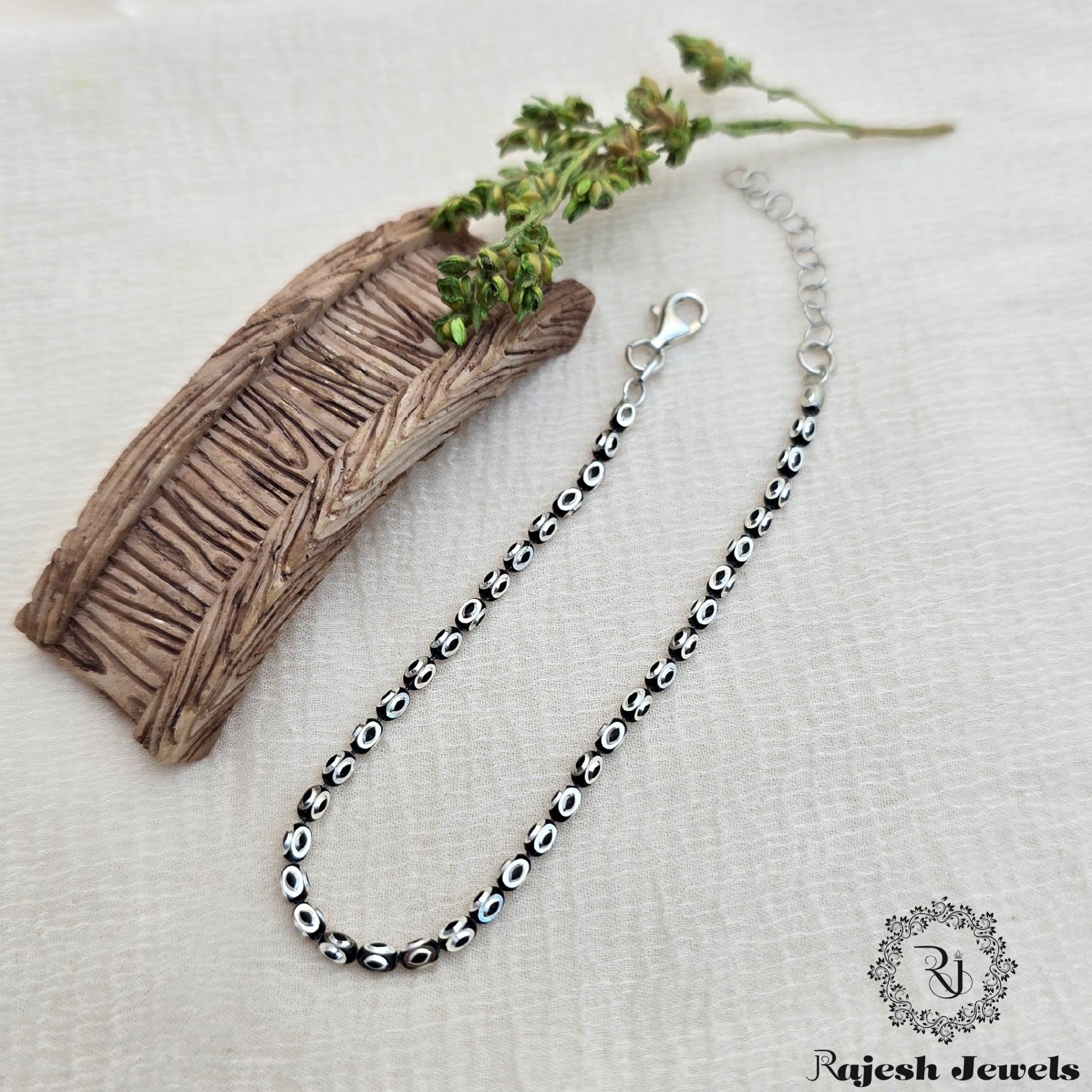 Eye-Catchy Sterling Silver Lady's Bracelet