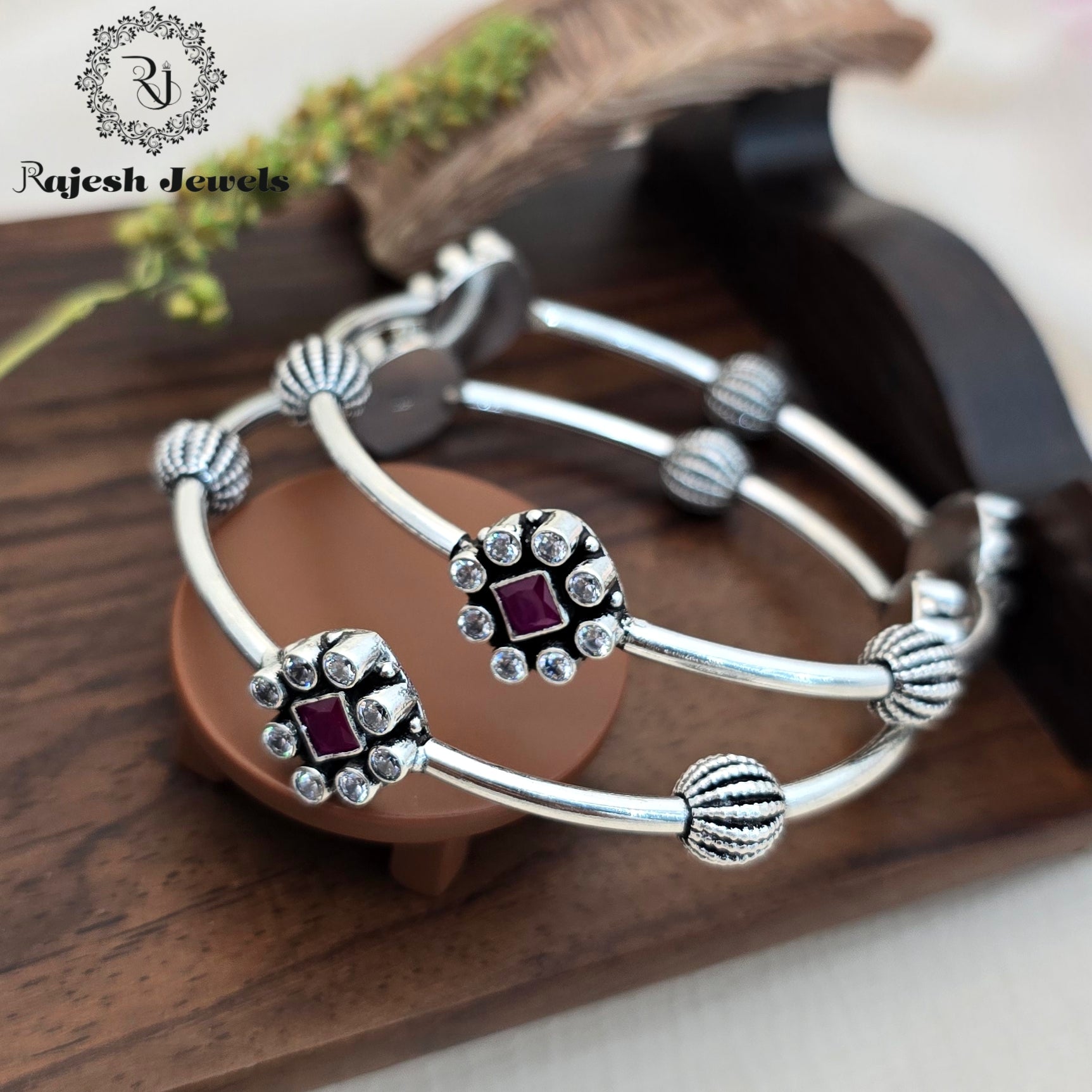 Squared Cutstone Silver Bangle ( Size - 2.4 )