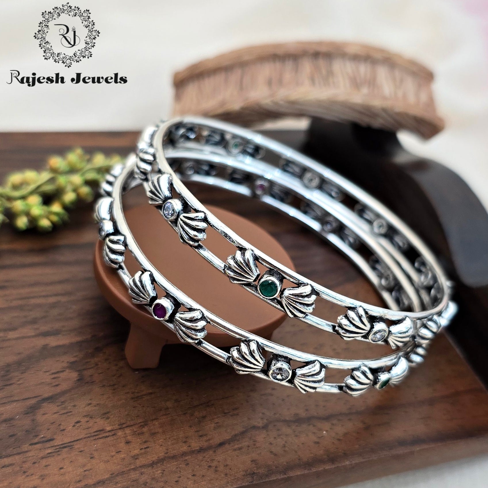 Fabulous Cutstone Oxidised Silver Bangles