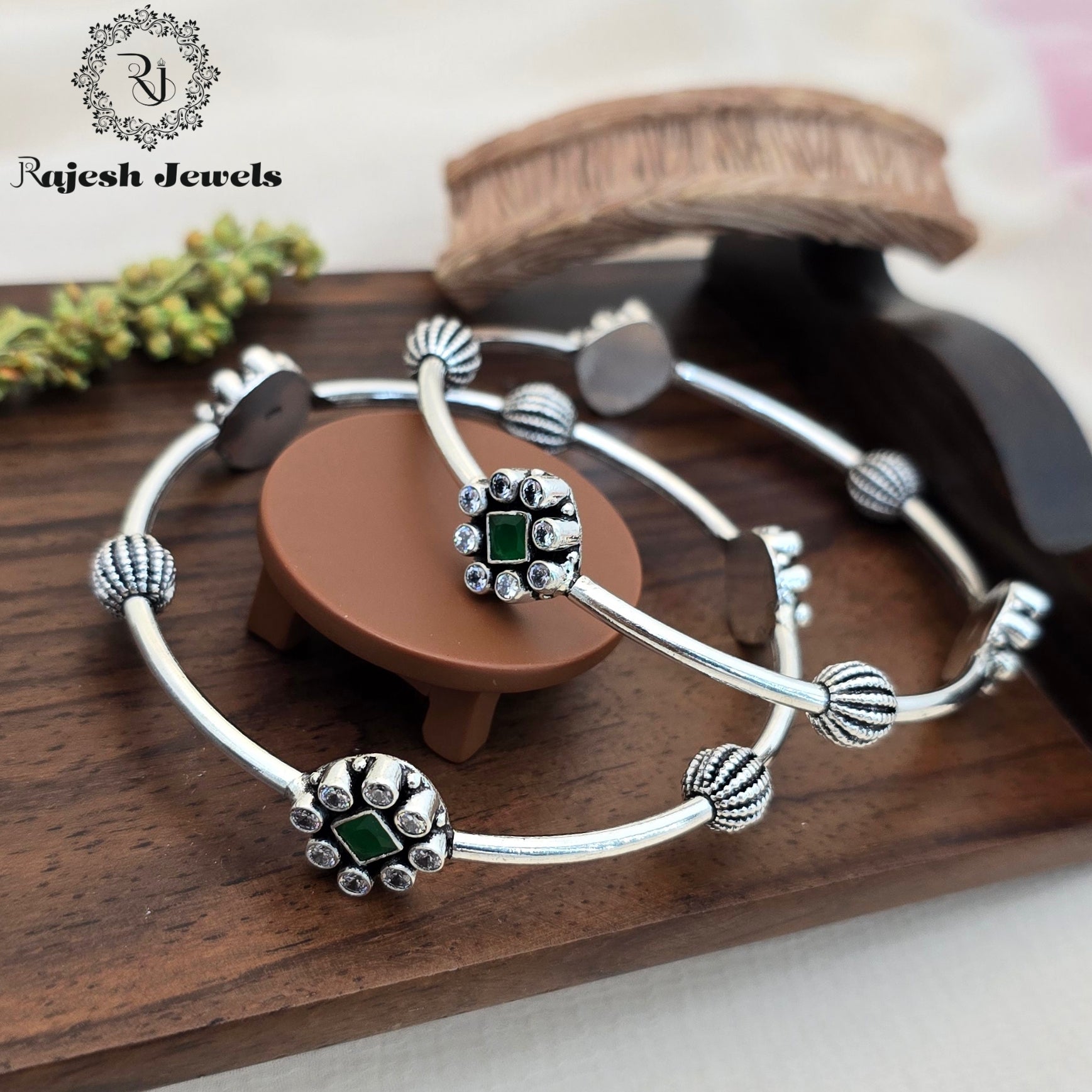 Radiant Cutstone Oxidised Silver Bangles