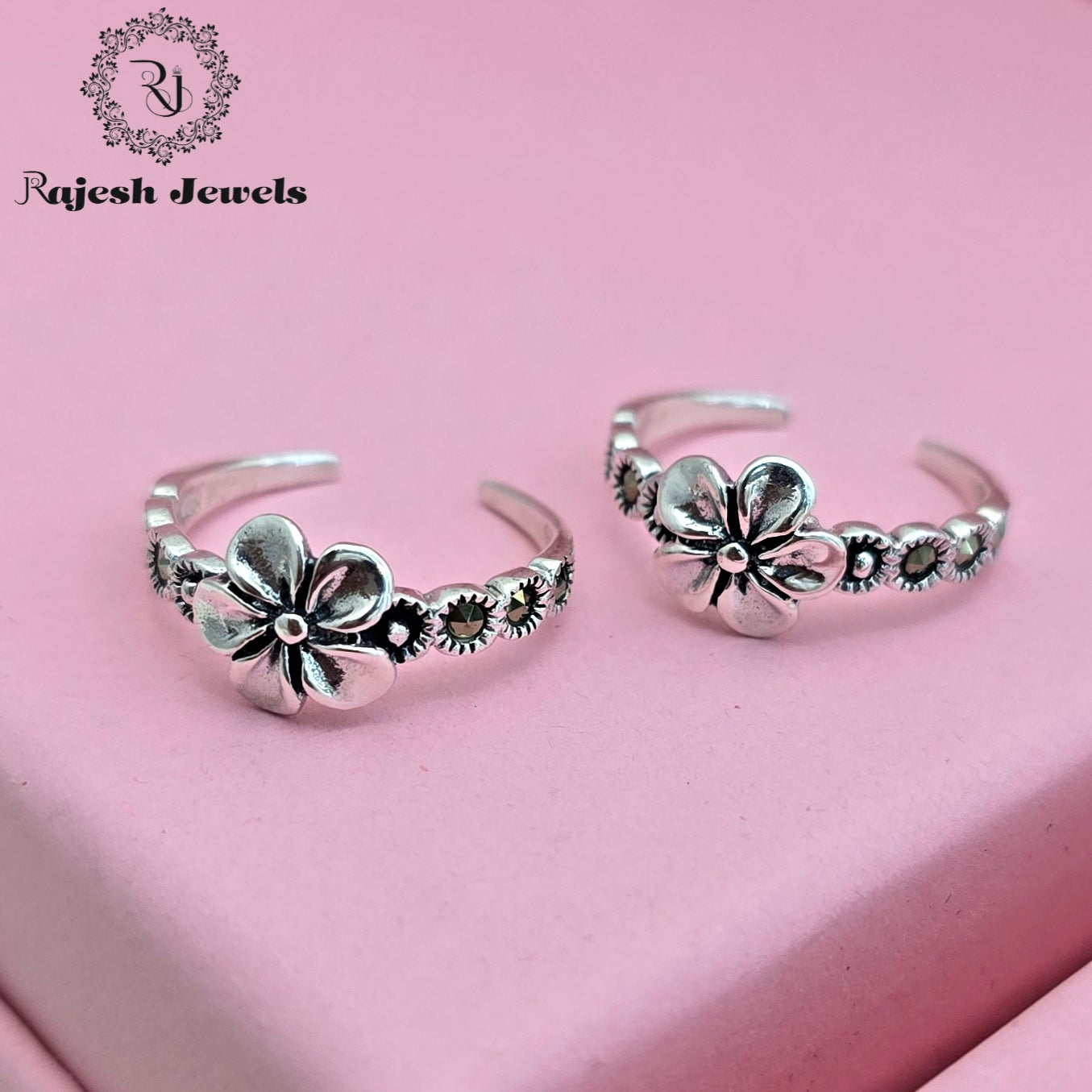 Blossomy Marcasite Floral Toerings