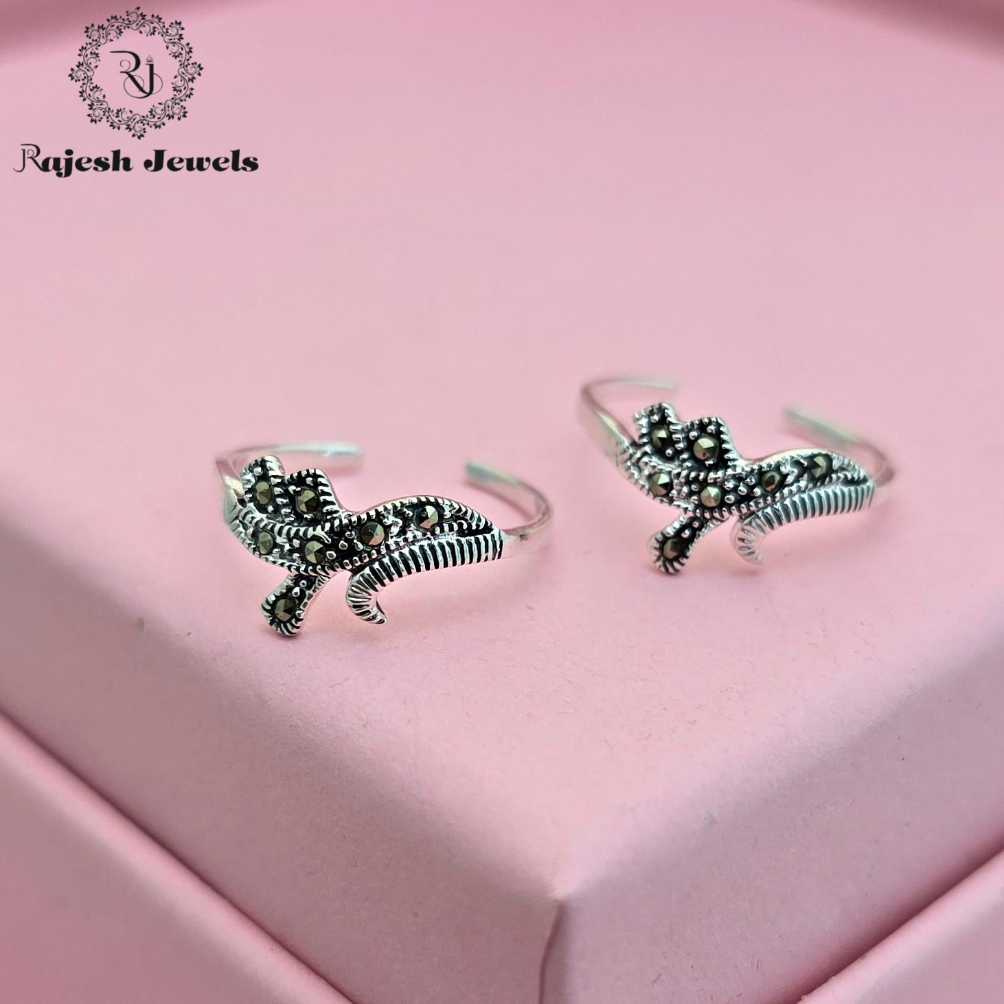 Blissful Marcasite Toering