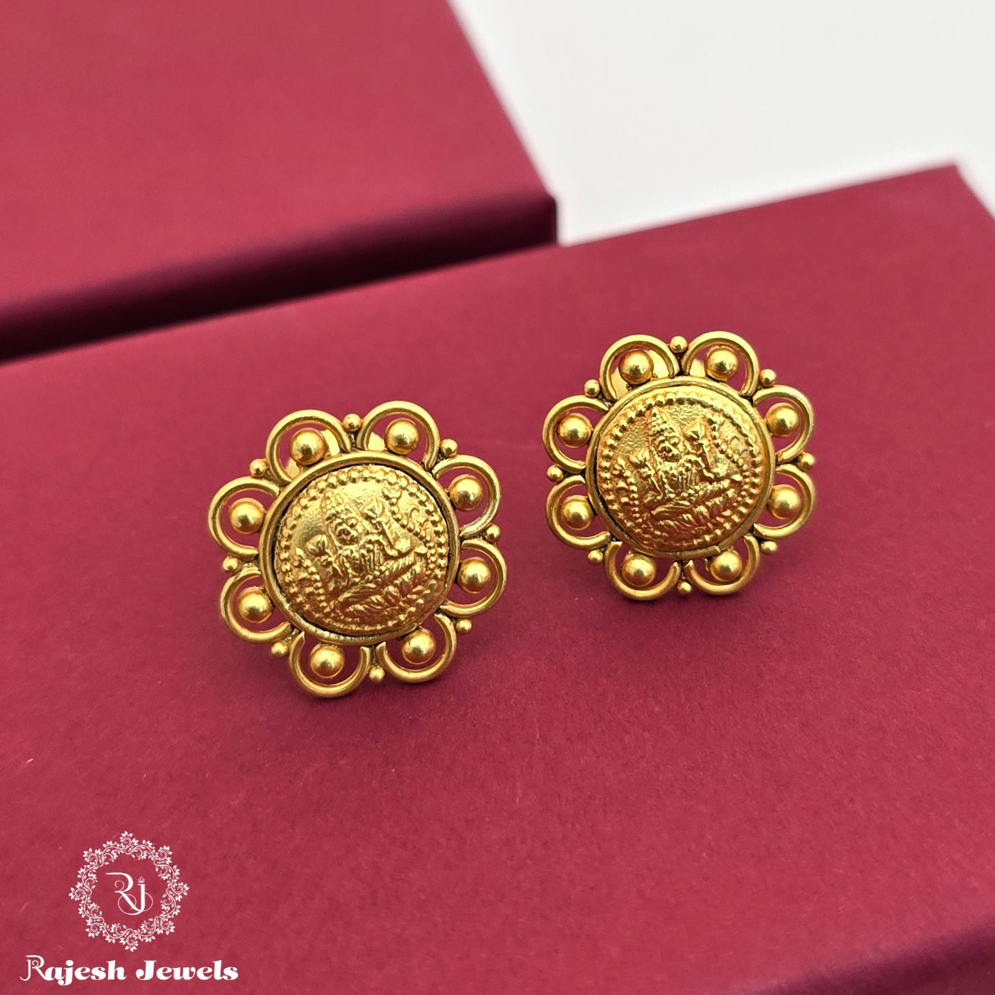 Good Looking Silver Gold Plated Earrings