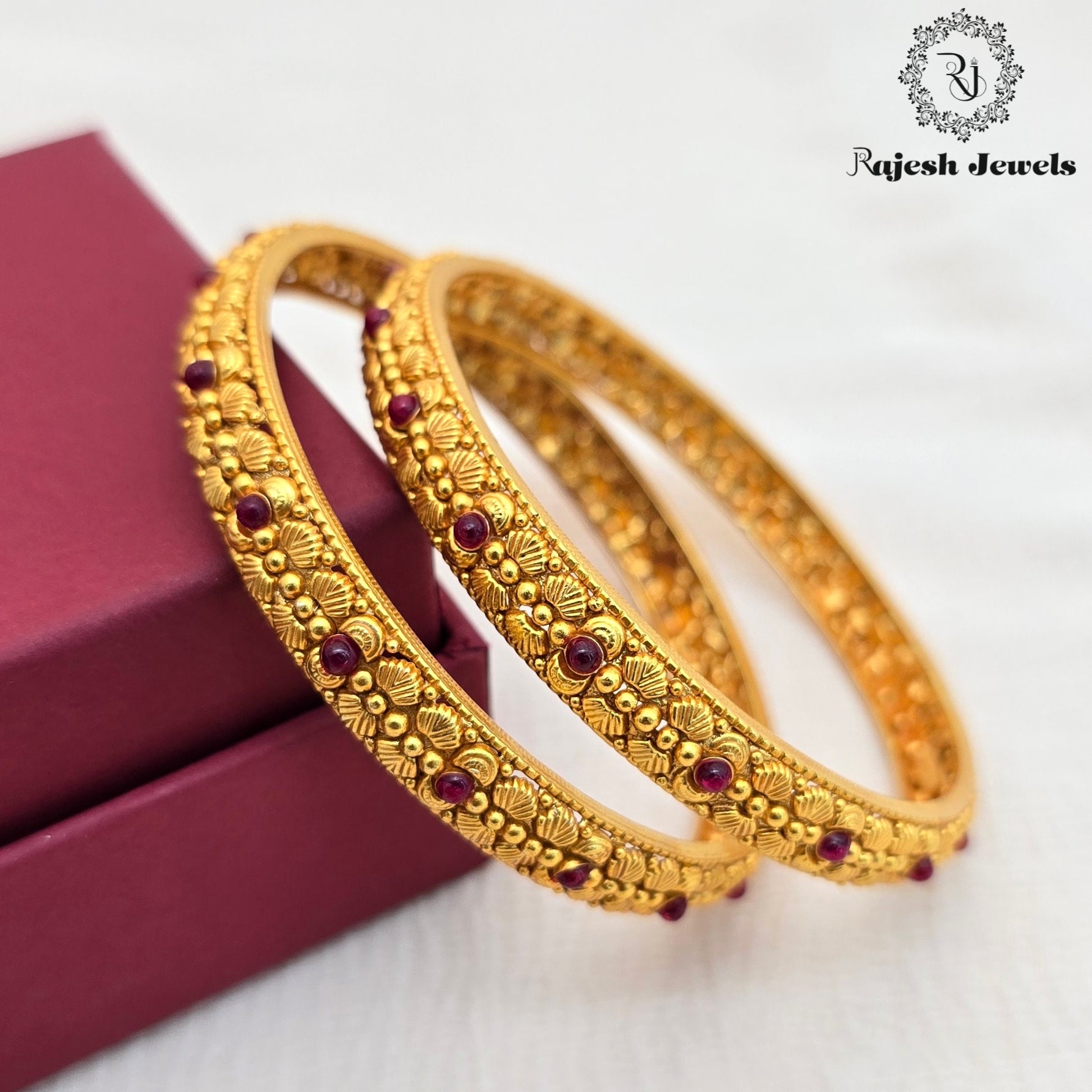 Alluring Silver Gold Plated Bangle Size 2.4