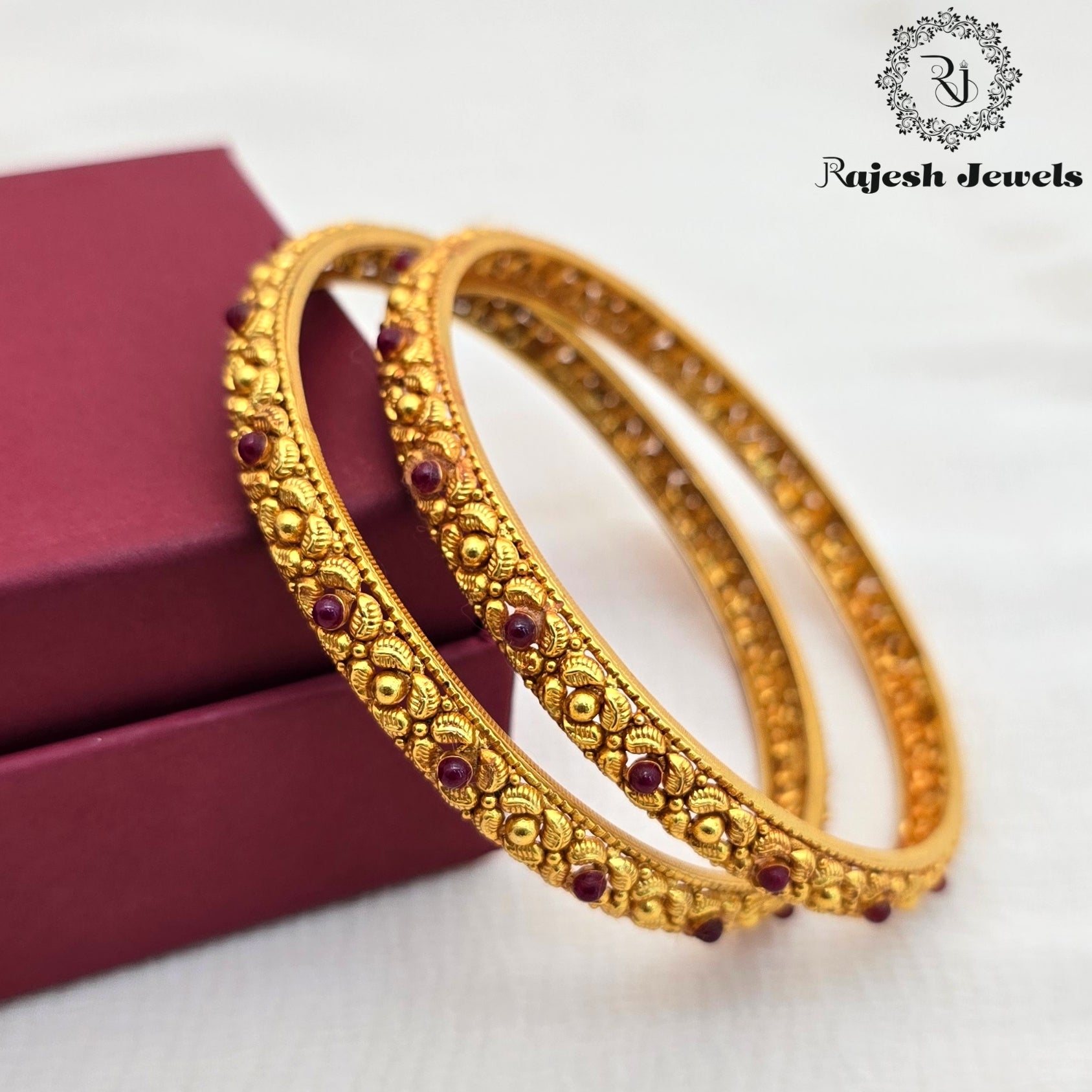 Wonderful Red Gold Plated Bangle Size 2.8