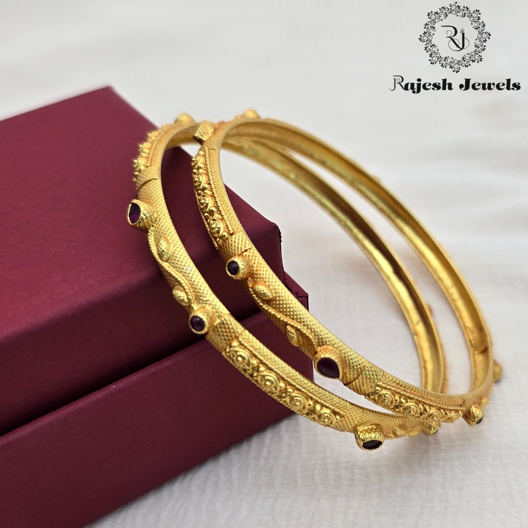 Stylish Silver Gold Plated Bangle Size 2.8