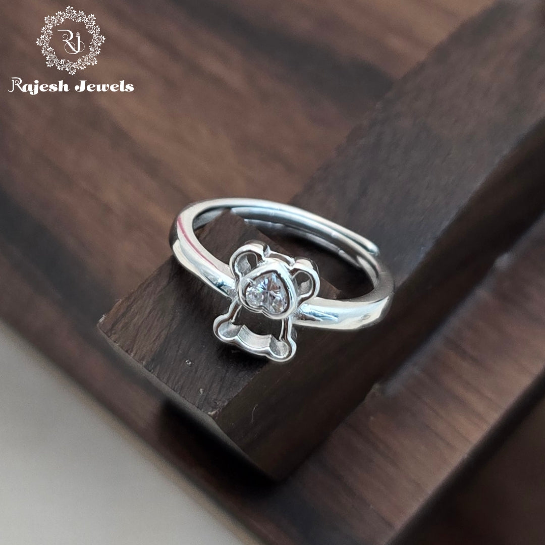 Pretty Silver Kid's Finger Ring