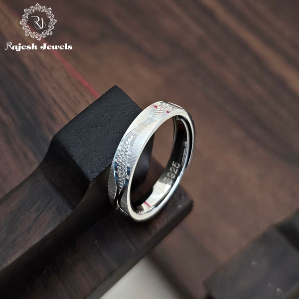 Adorable Silver Finger Ring