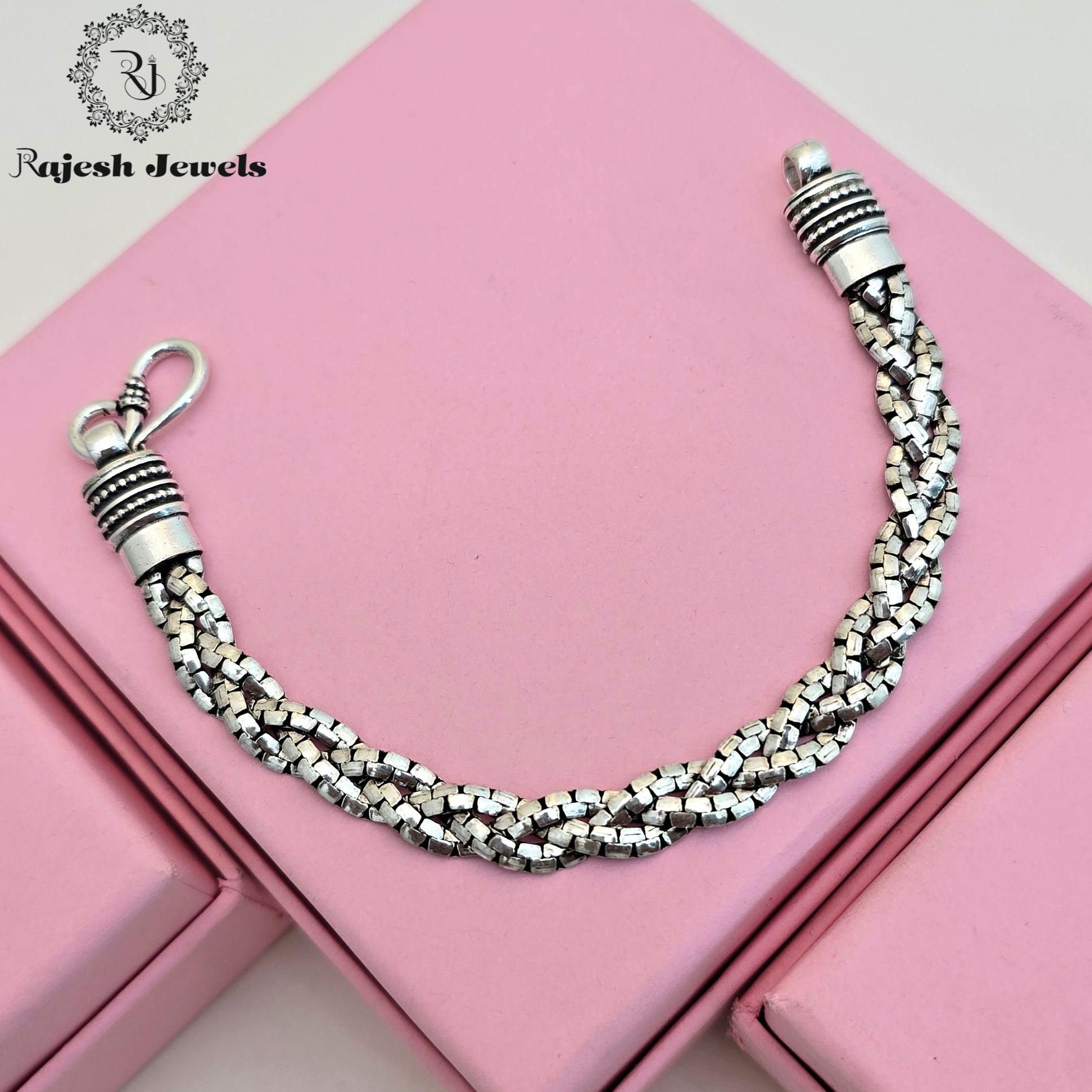 Delightful Silver Oxidised Men's Bracelet