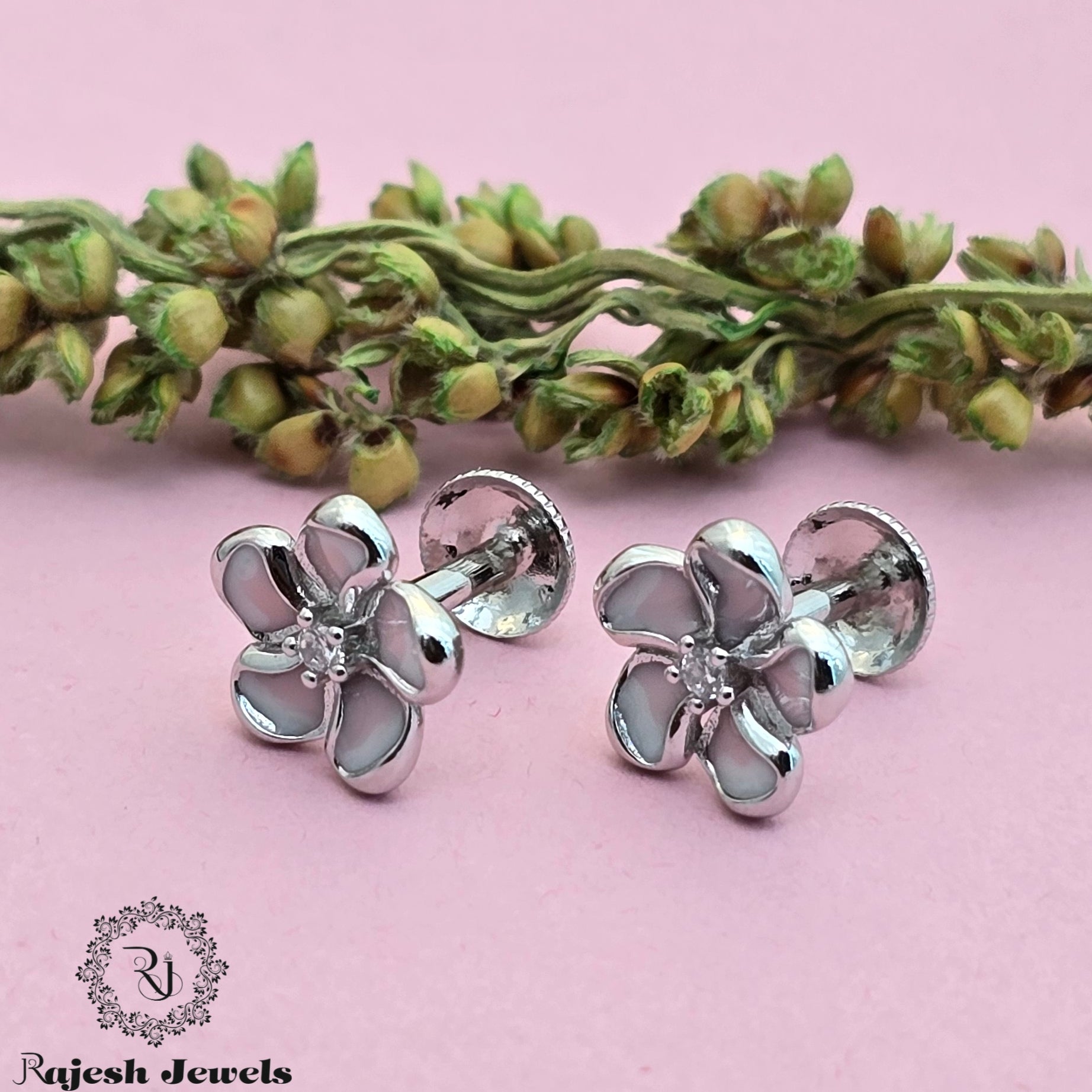 Alluring Floral Cz South Screw Stud Earring
