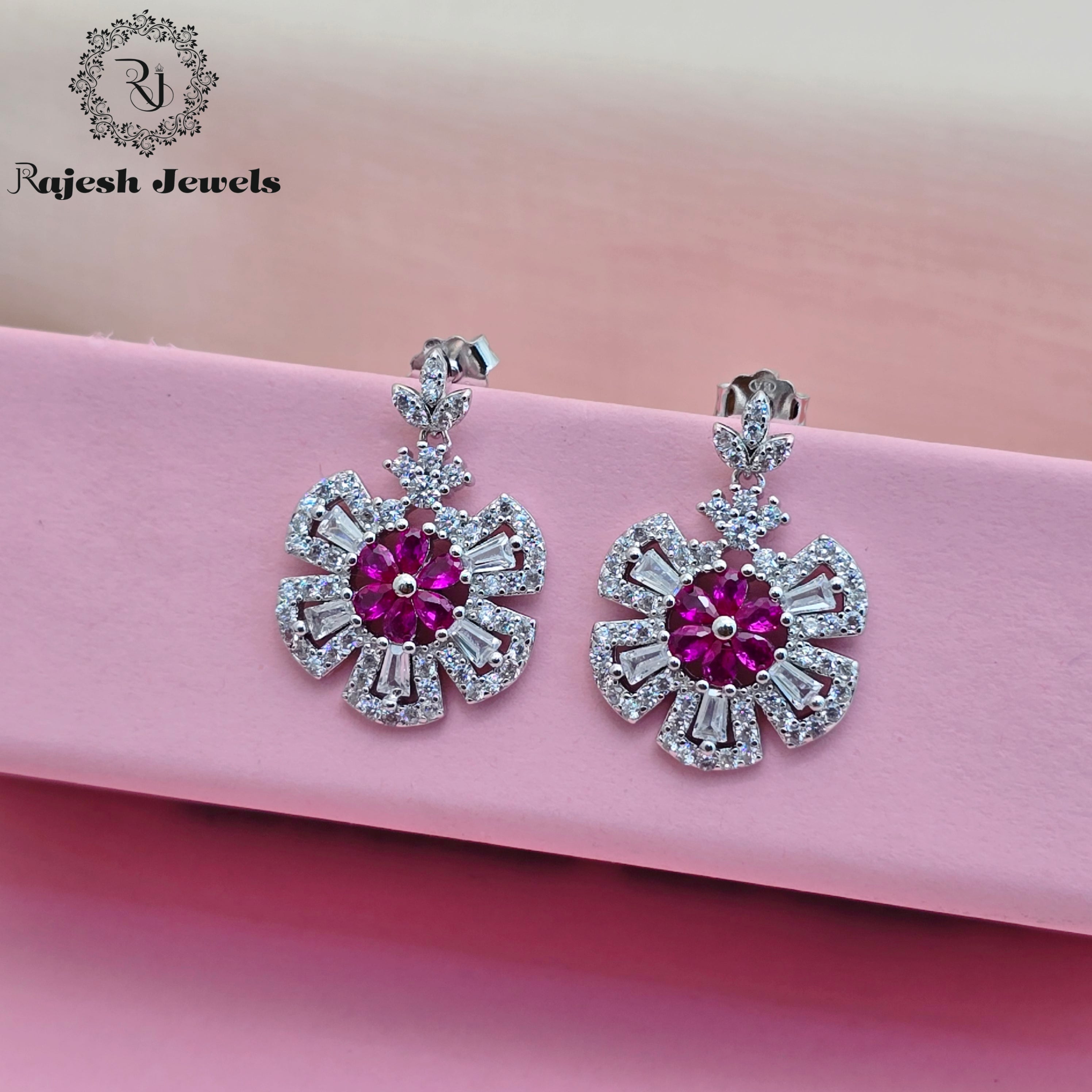 Incredible Cz Hanging Earrings
