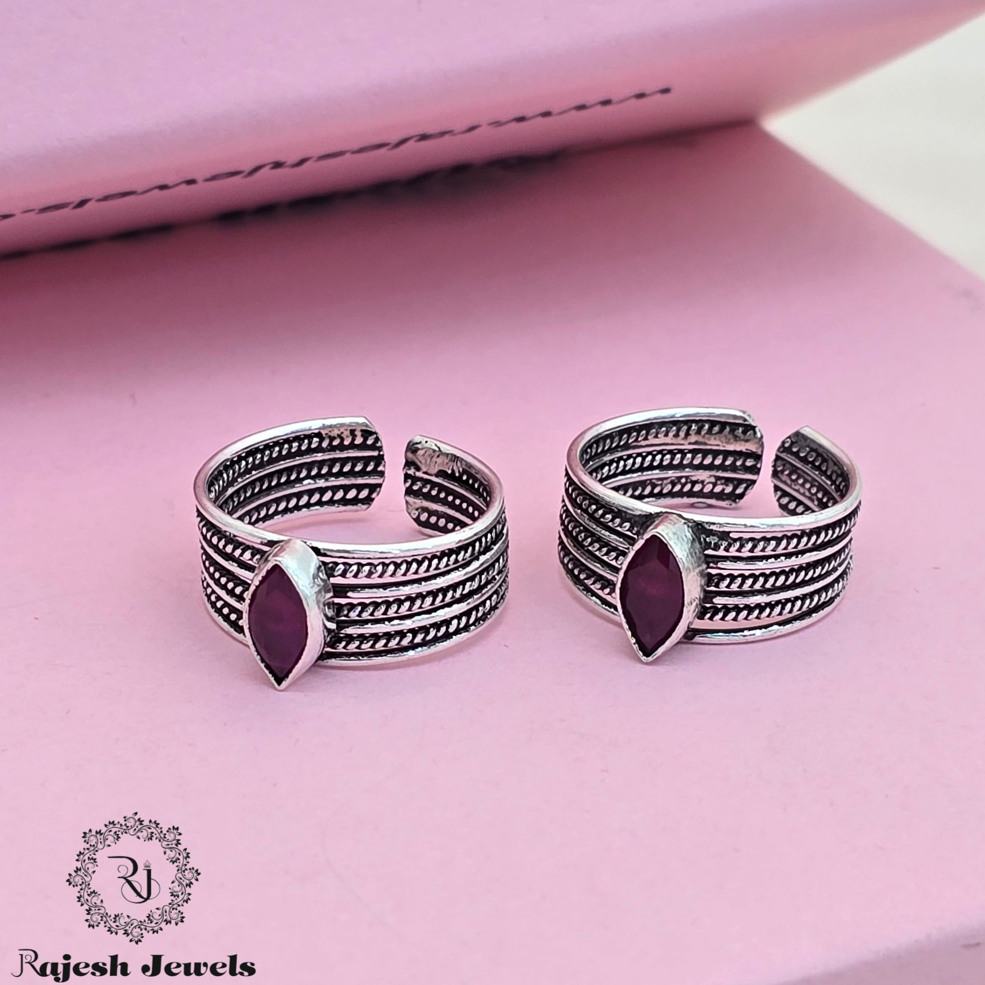 Fabulous Cutstone Daily Wear Toerings