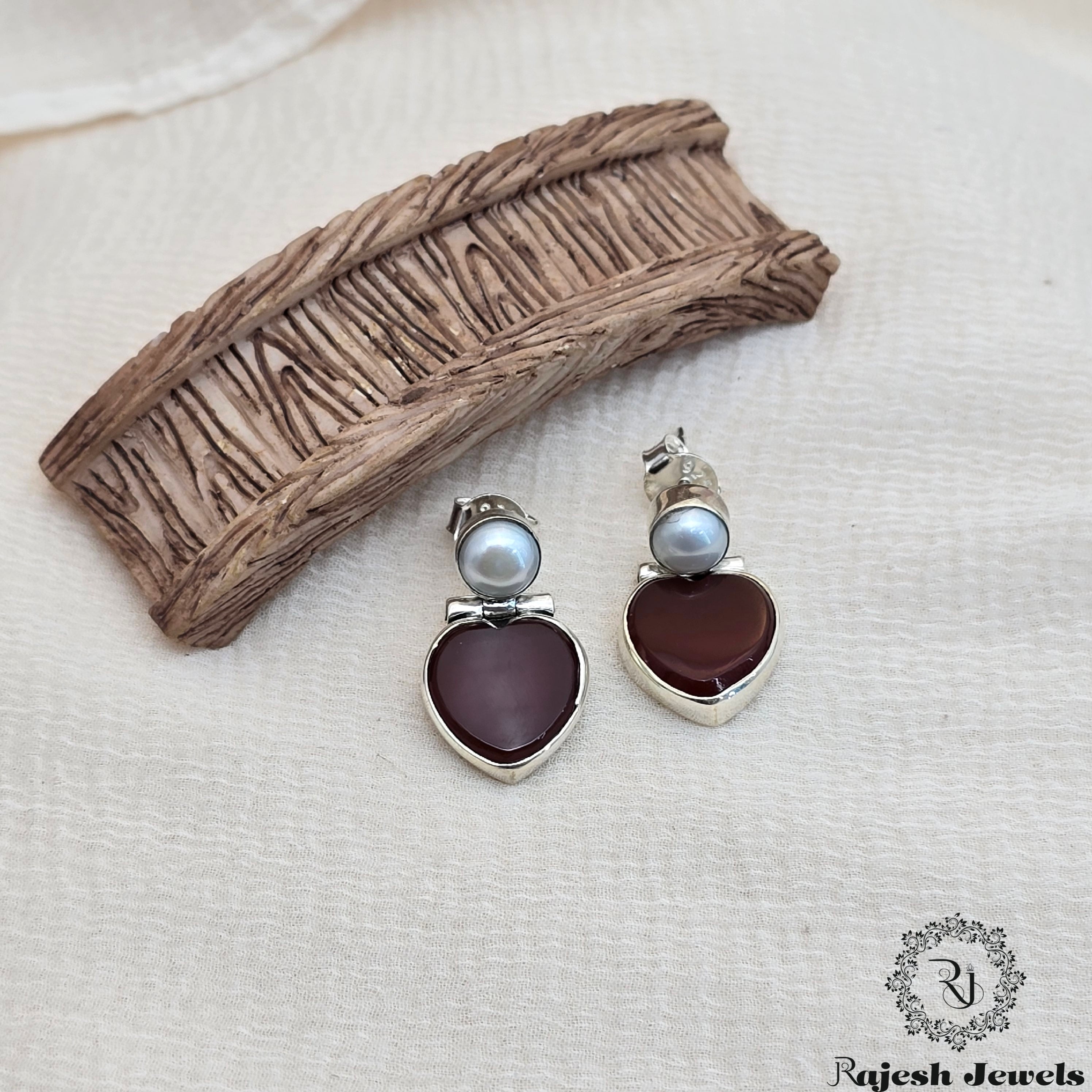 Glorified Cutstone Stud Earrings
