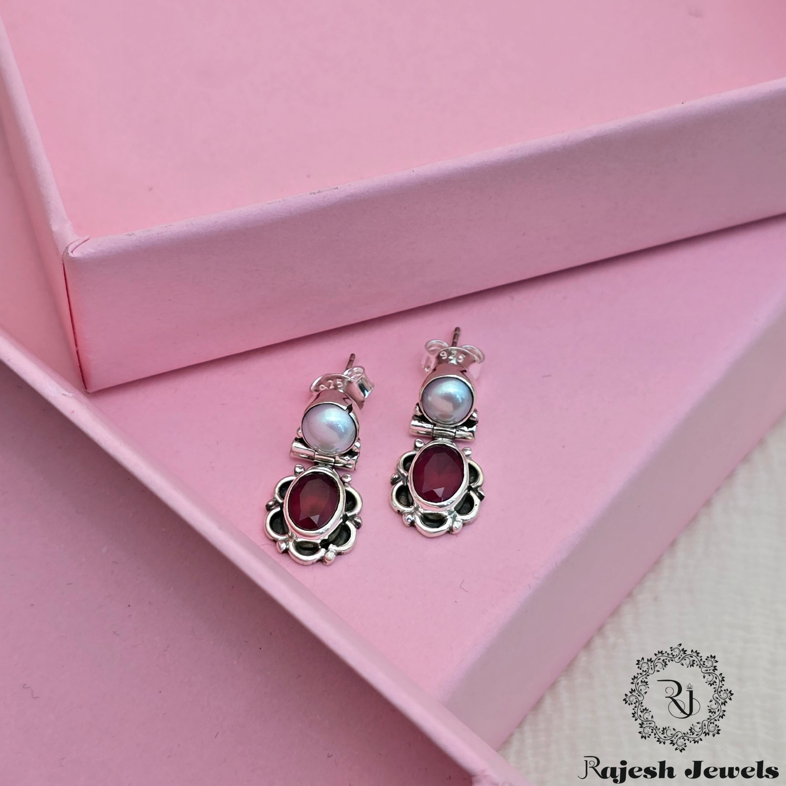 Oval Shaped Cutstone Earrings