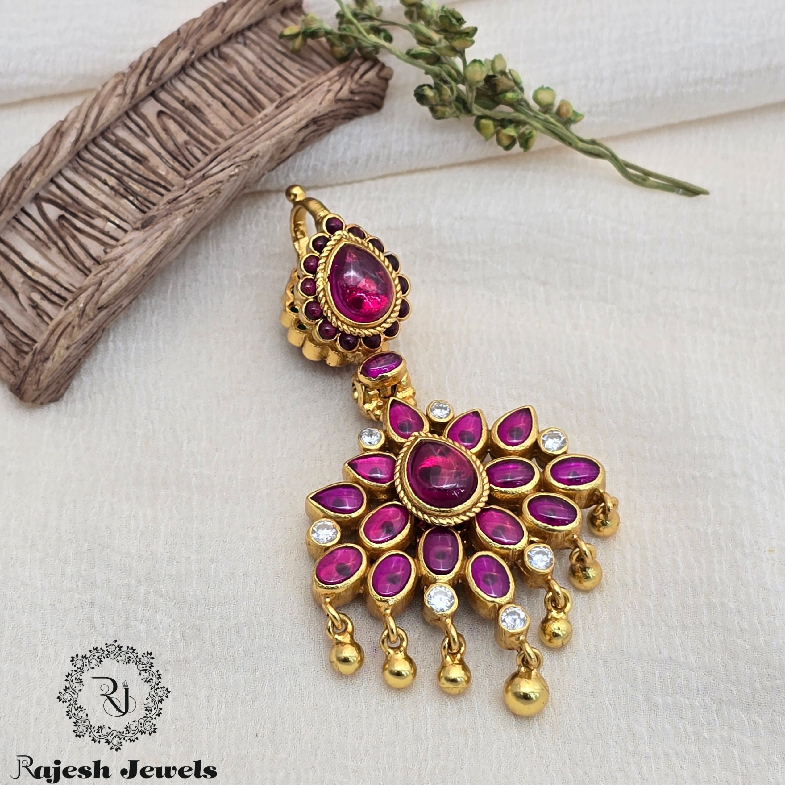 Appealing Reversible Gold Plated Pendant