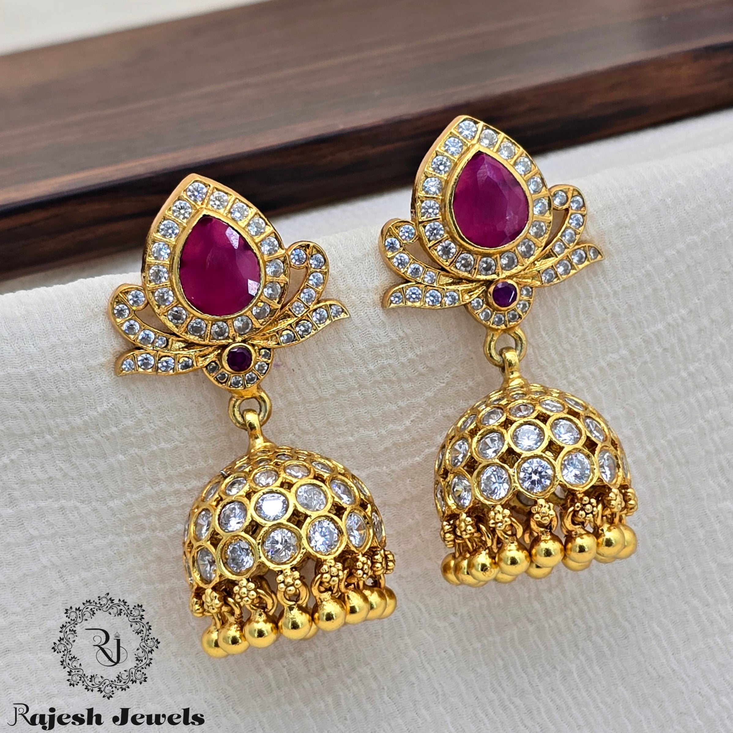 Fascinating Cz Gold Plated Jhumka