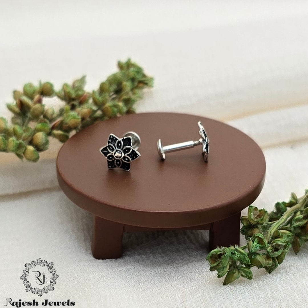 Amazing Silver Stud Earrings