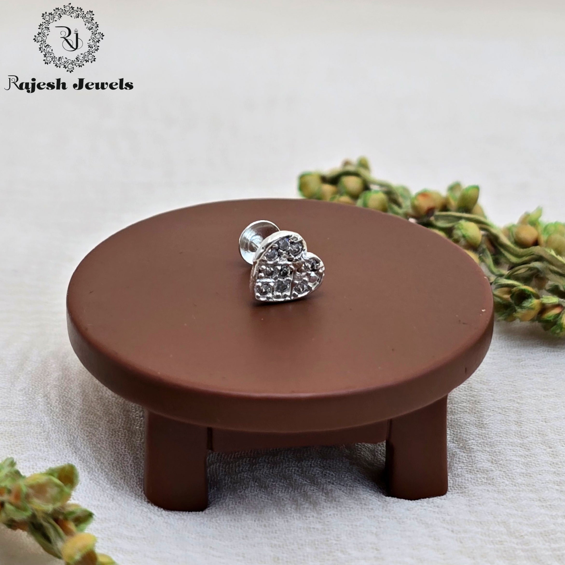 Lovable Cz Silver Nosepin