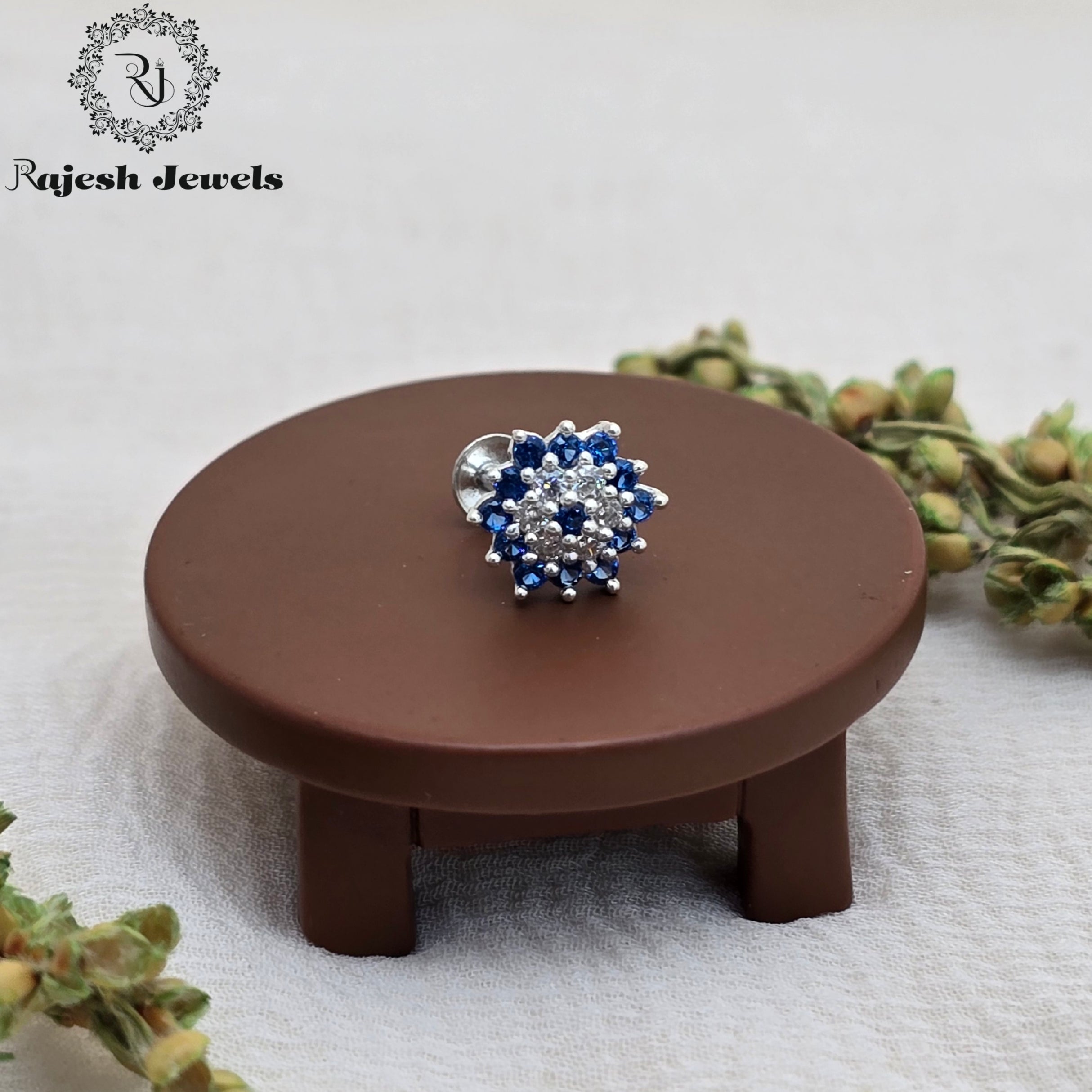 Adorable Cz Blue Silver Nosepin