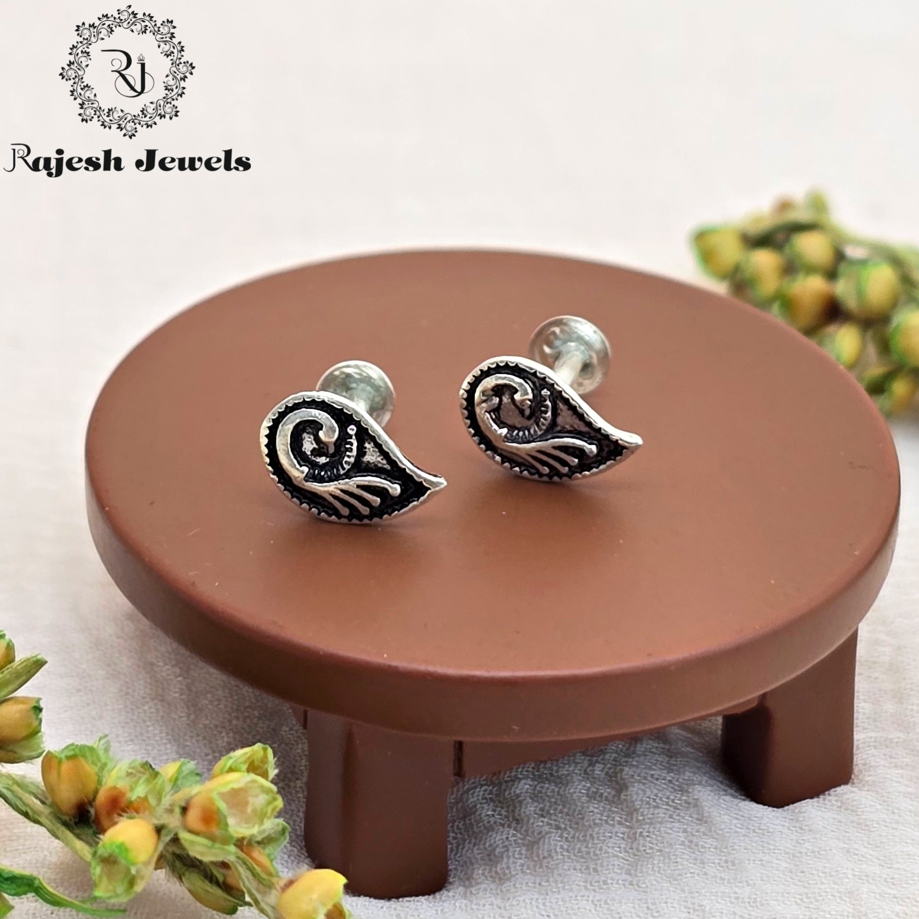 Exceptional Silver Stud Earrings
