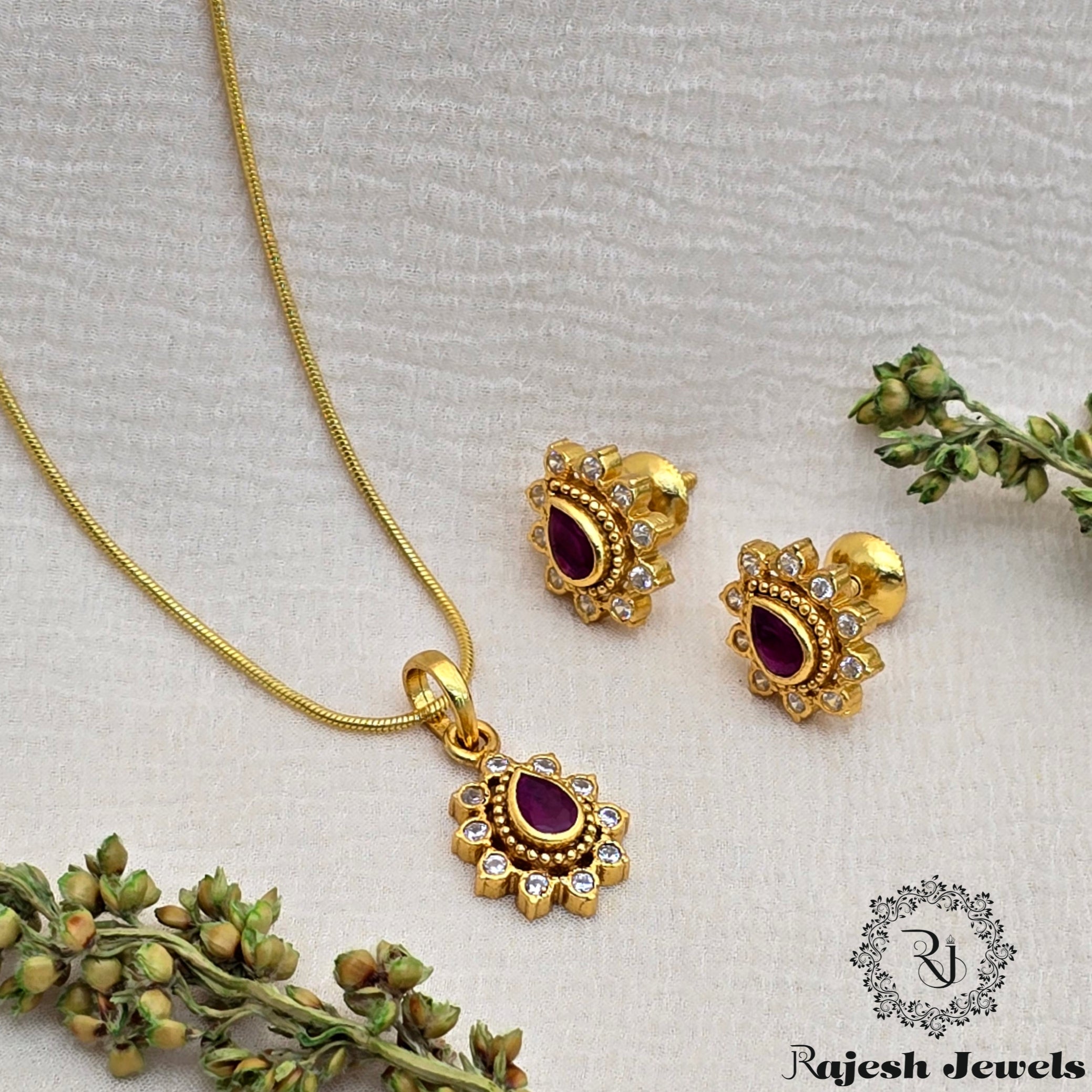 Charming Silver Gold Plated Pendant Set