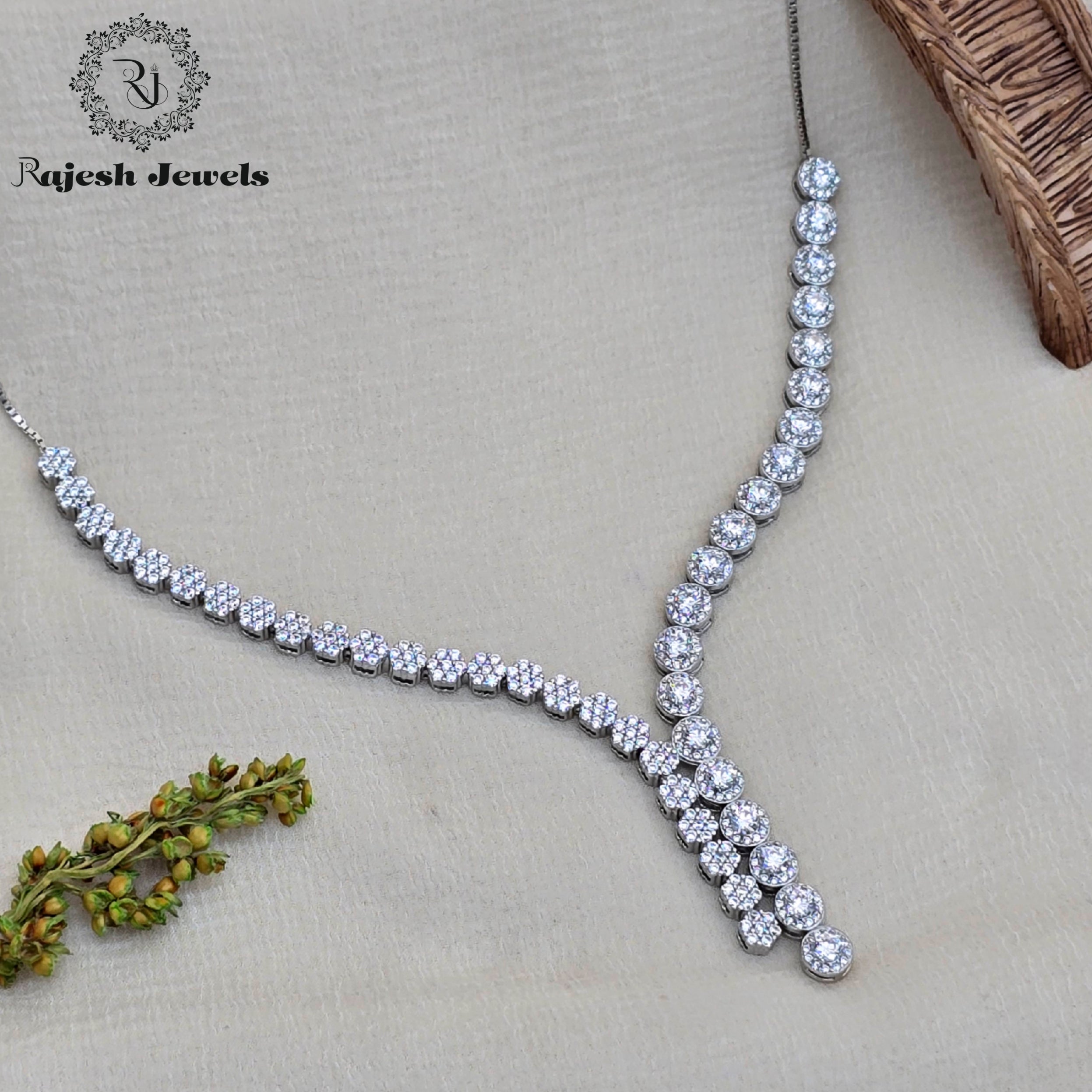 Exclusive Cz Silver Necklace