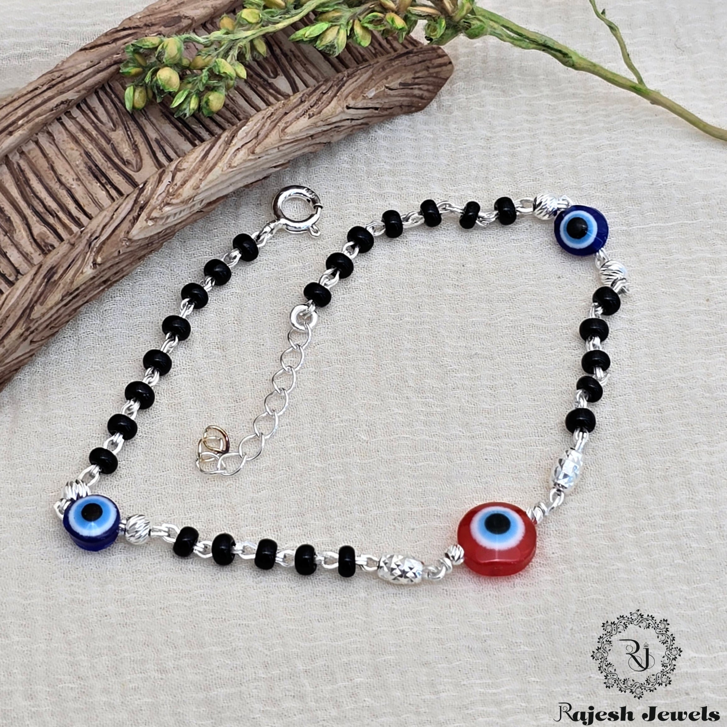 Radiant Evil-eye Blackbeads Ladies Bracelet