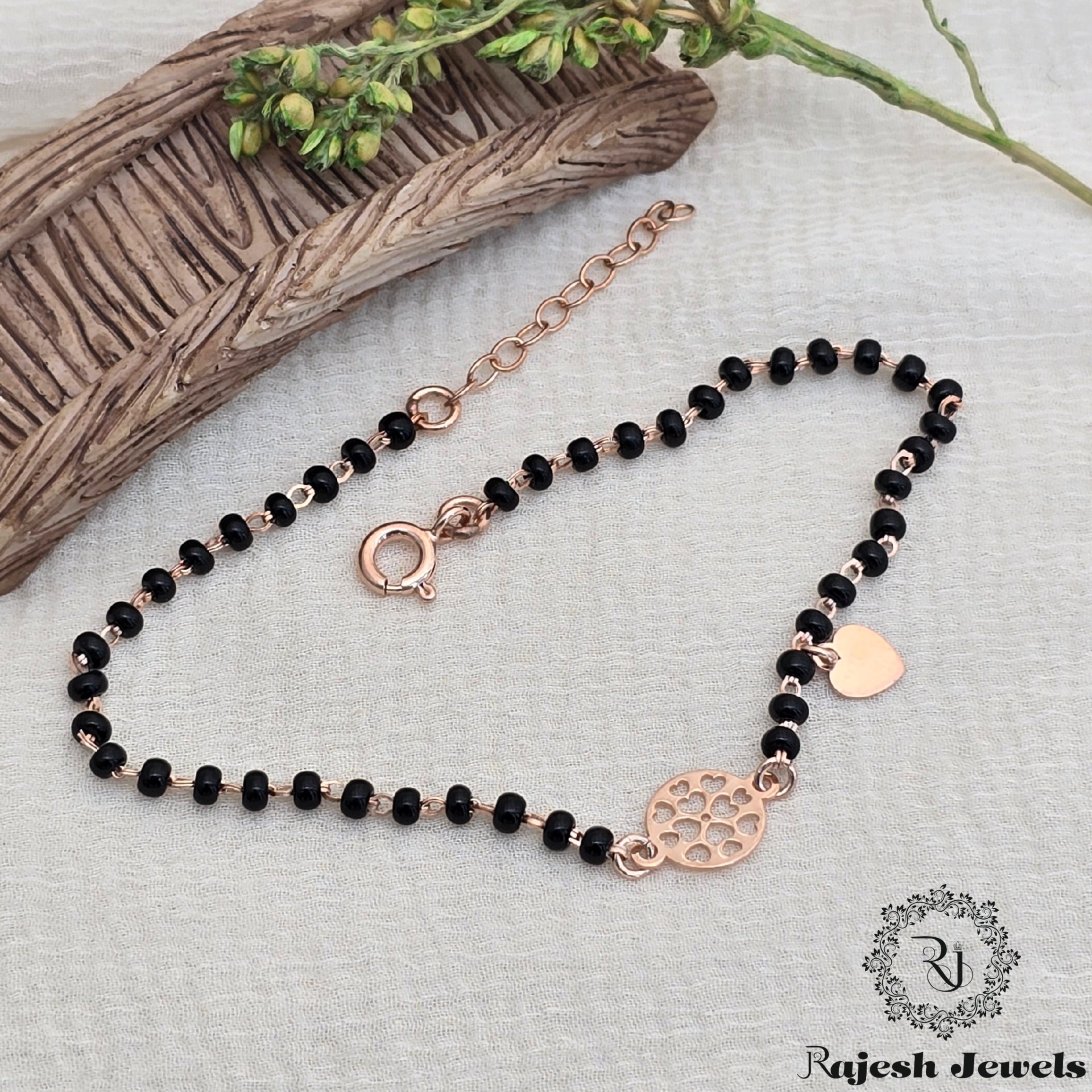 Appealing Blackbeads Rosegold Ladies Bracelet