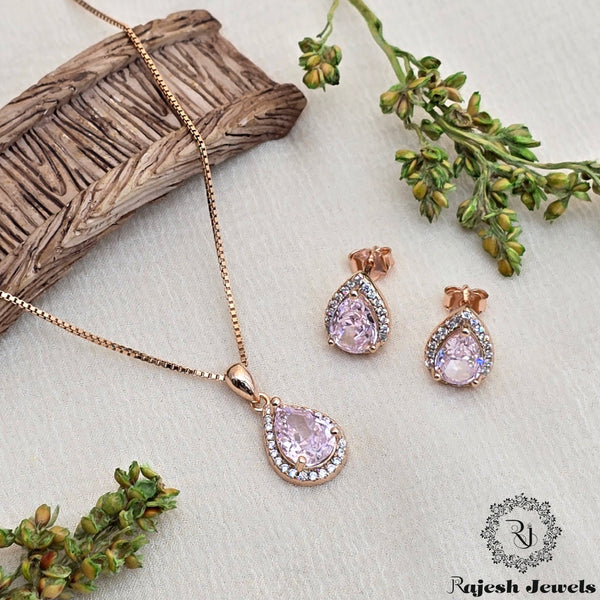 Mesmerizing Teardrop Rosegold Pendant Set