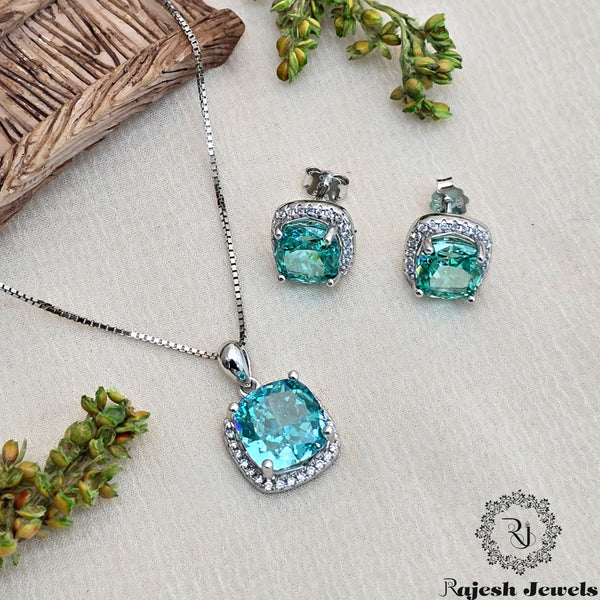 Sparkling Blue Silver Pendent Set