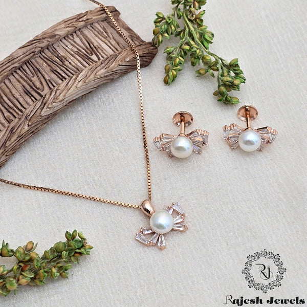 Exclusive Butterfly Pearl Rosegold Pendant Set