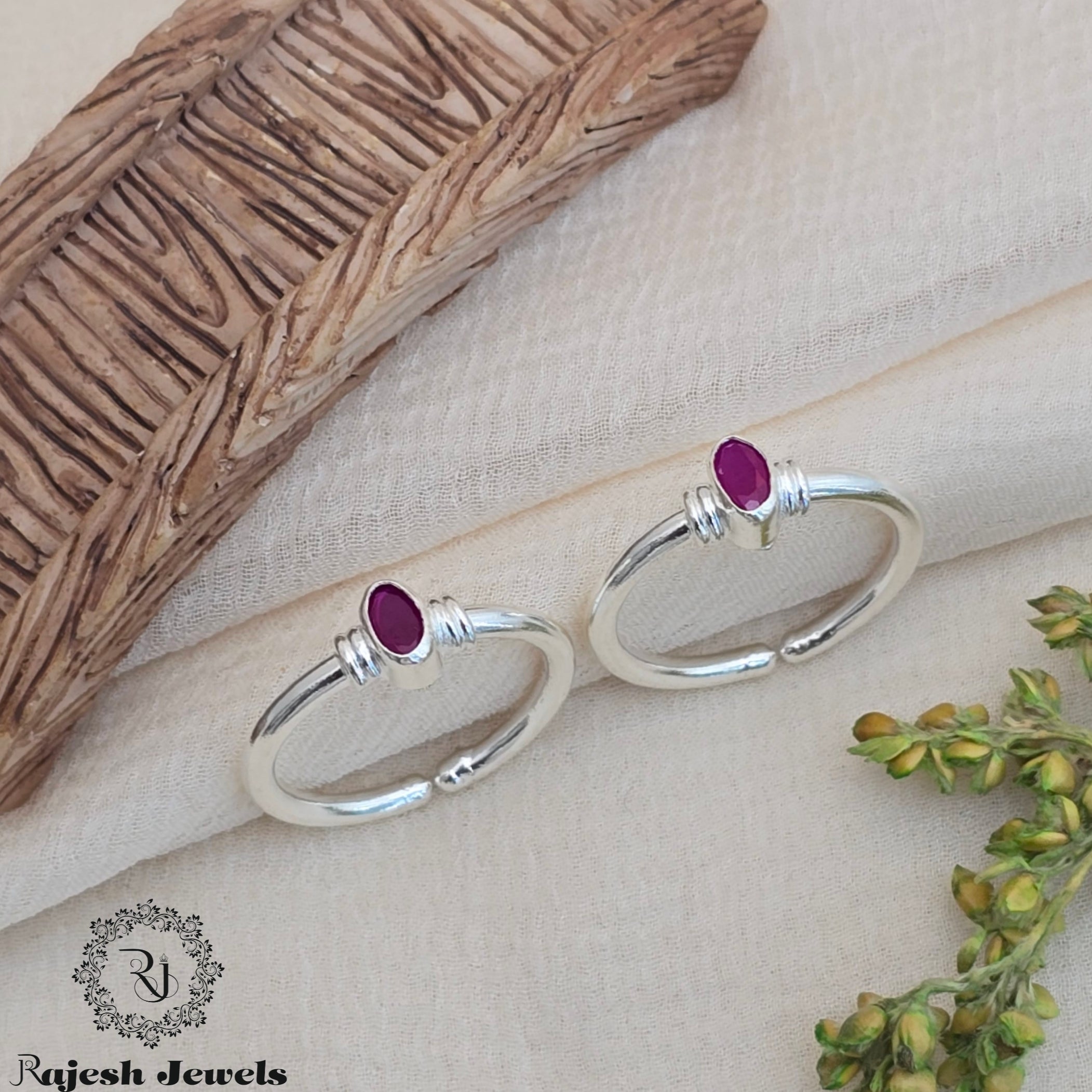 Classy Oval Silver Toerings