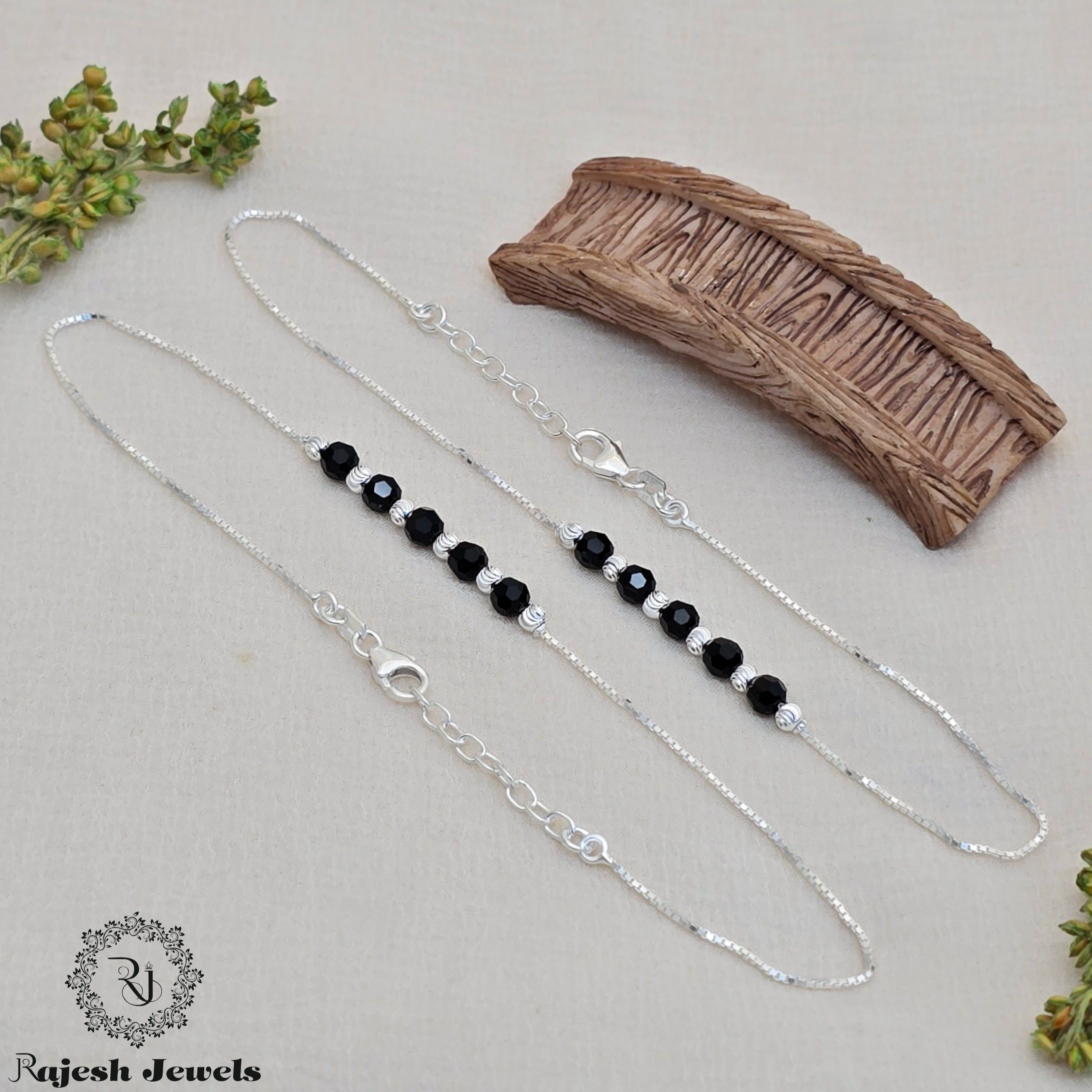 Wonderful Blackbead Sleek Anklet