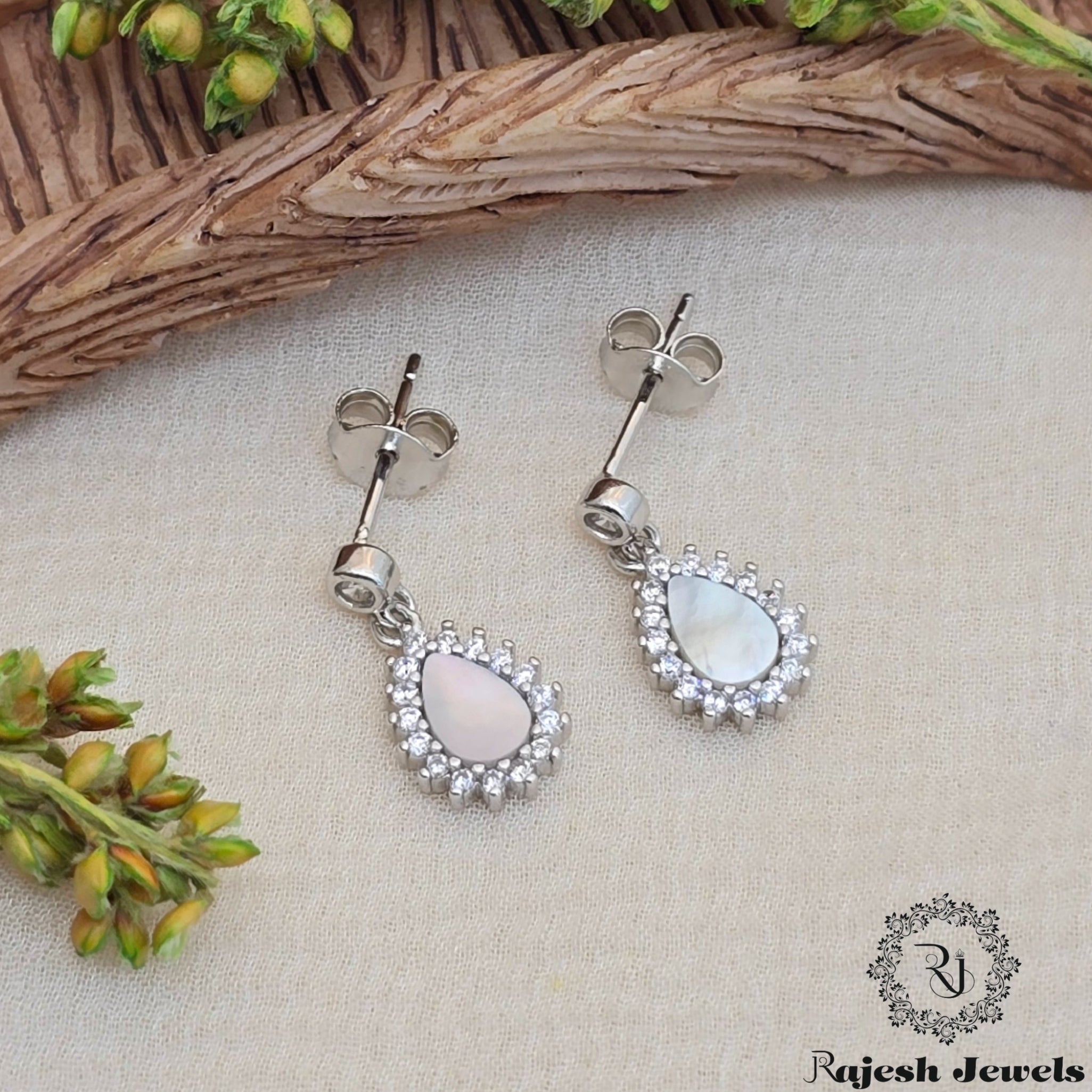 Adorable Mop Teardrop Cz Mini Hangings