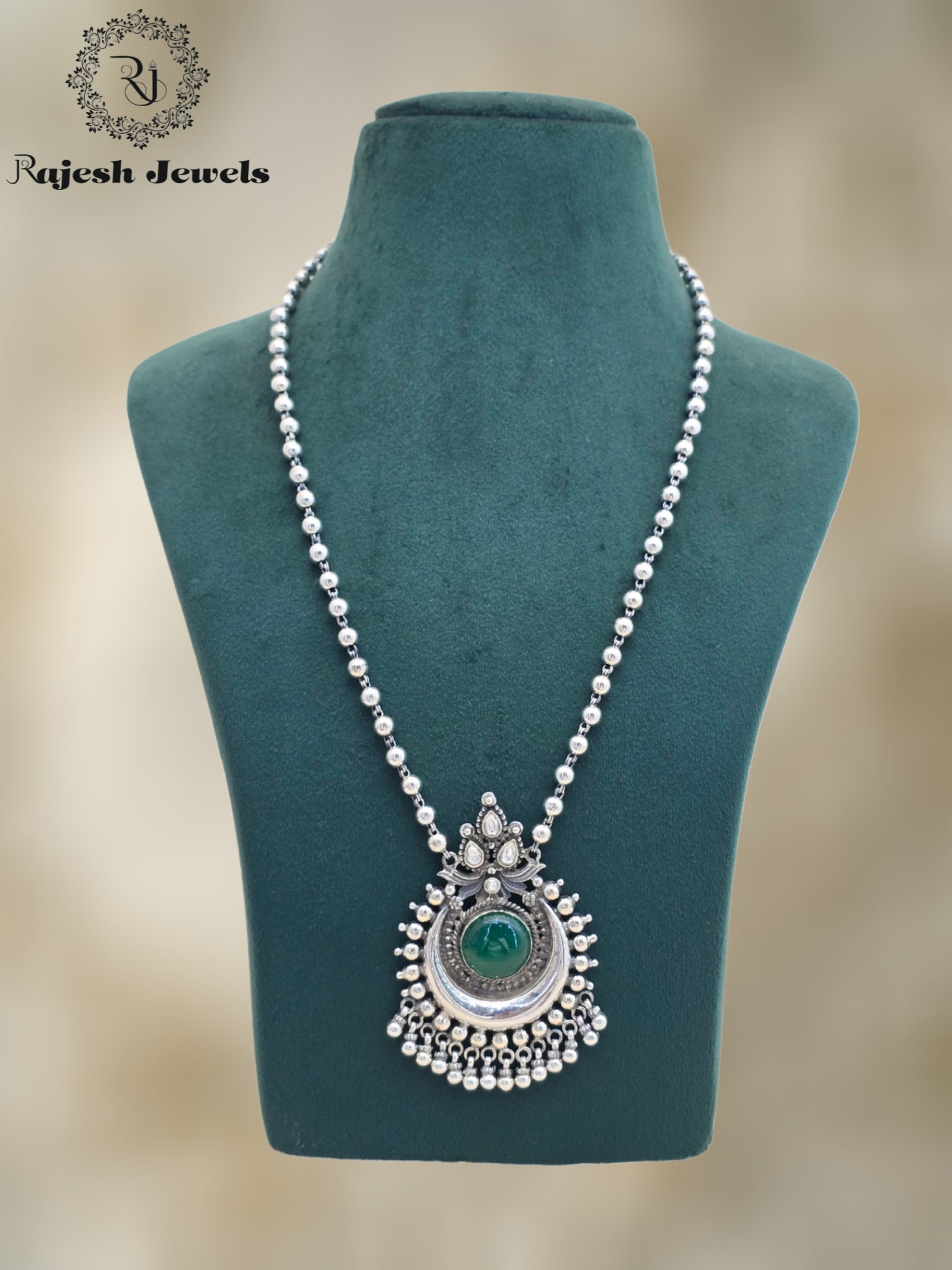 Alluring Oxidised Cutstone Neckpiece