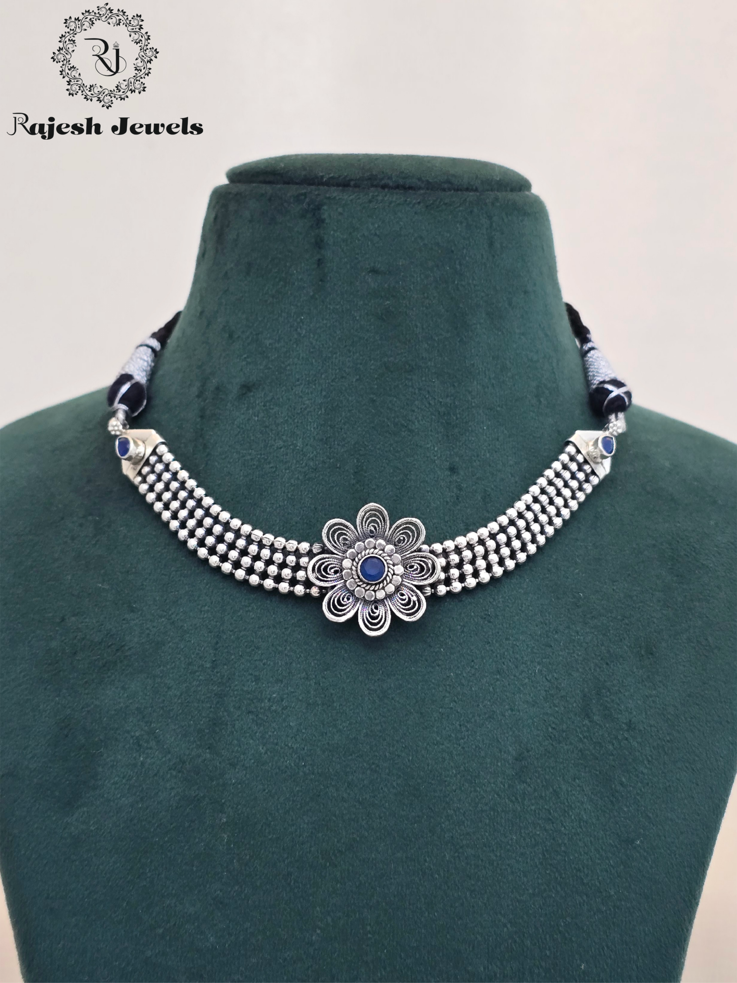 Fabulous Navy Blue Floral Choker Neckpiece