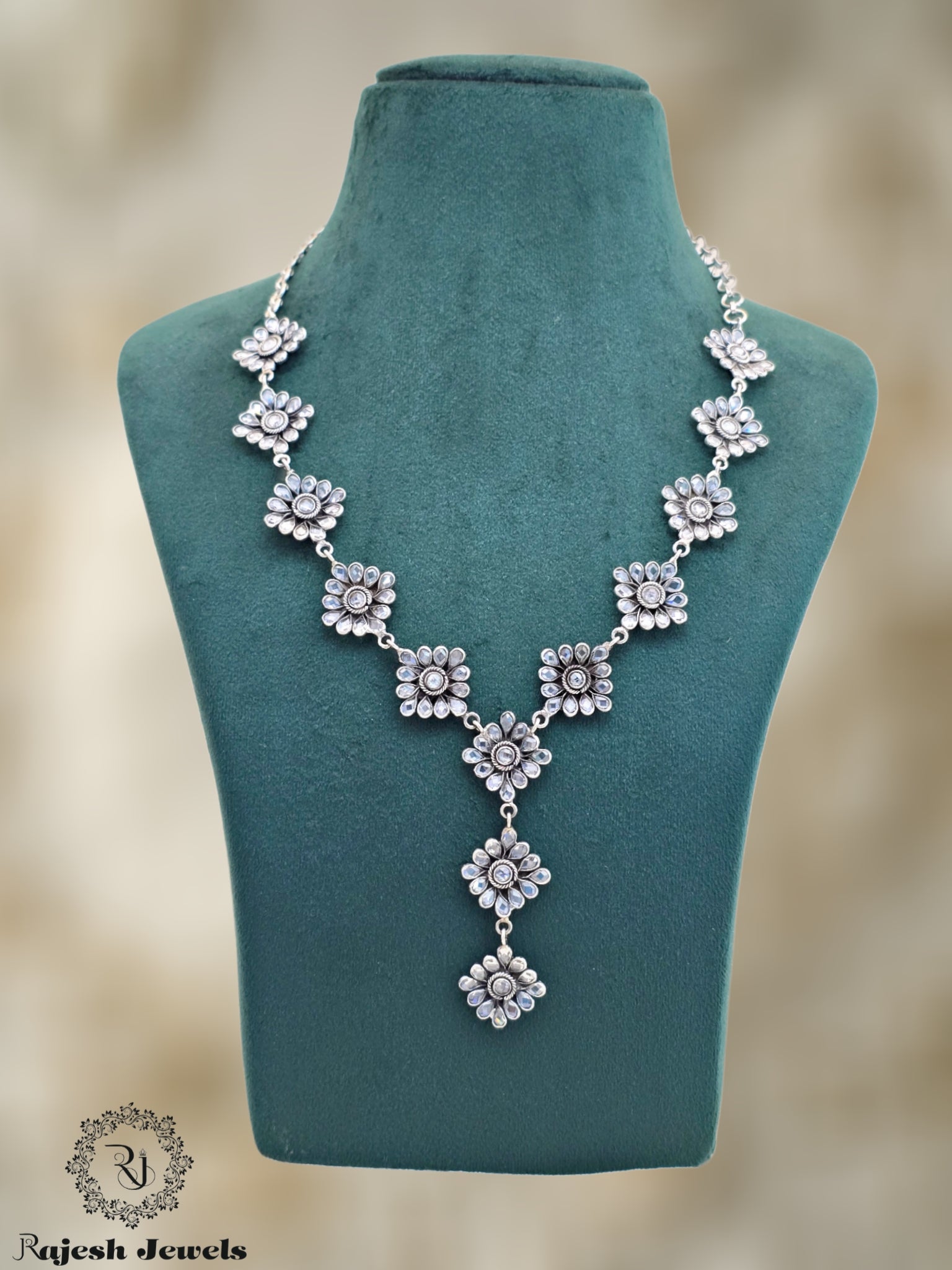 Amazing Deep Neck Polki Necklace