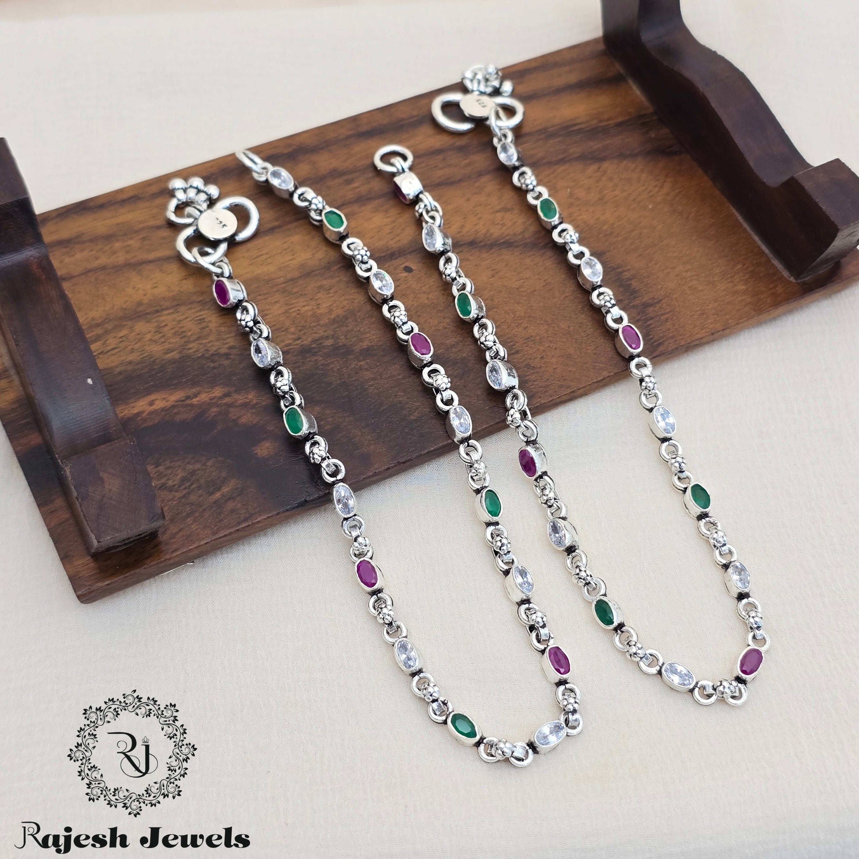 Fabulous Oval Shaped Multicolored Anklet